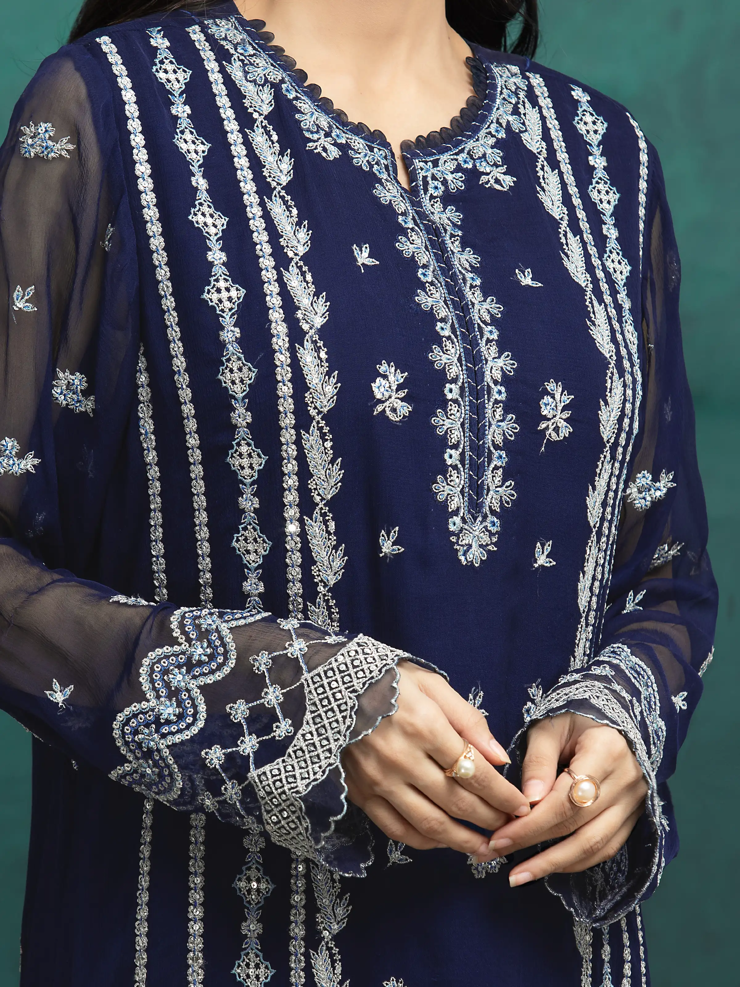 Unstitched Embroidered Chiffon Suit - EWU24V5-30324-3P - Image 4