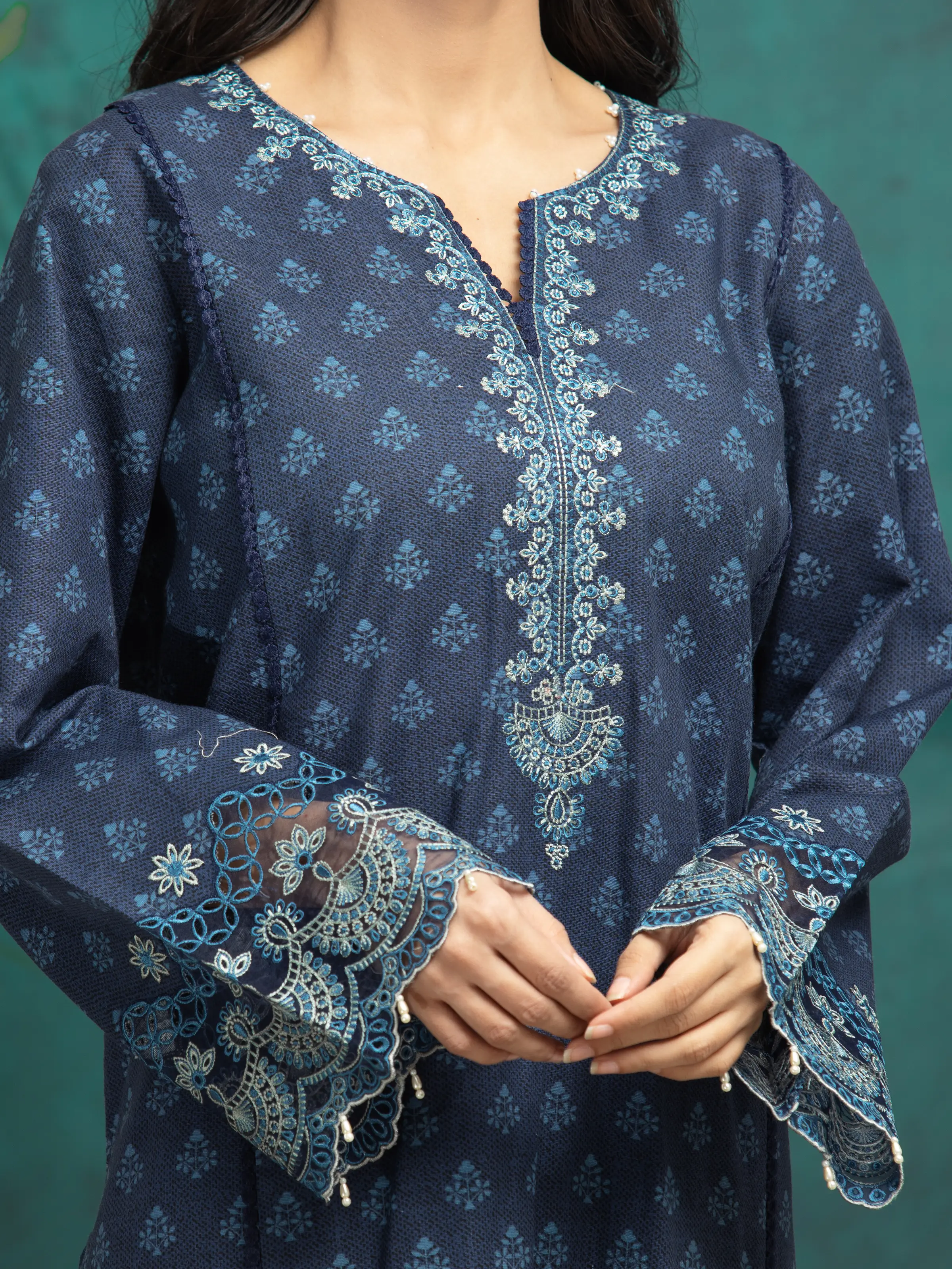 Unstitched Embroidered Khaddar Suit - EWU24V11-30182-3P - Image 3