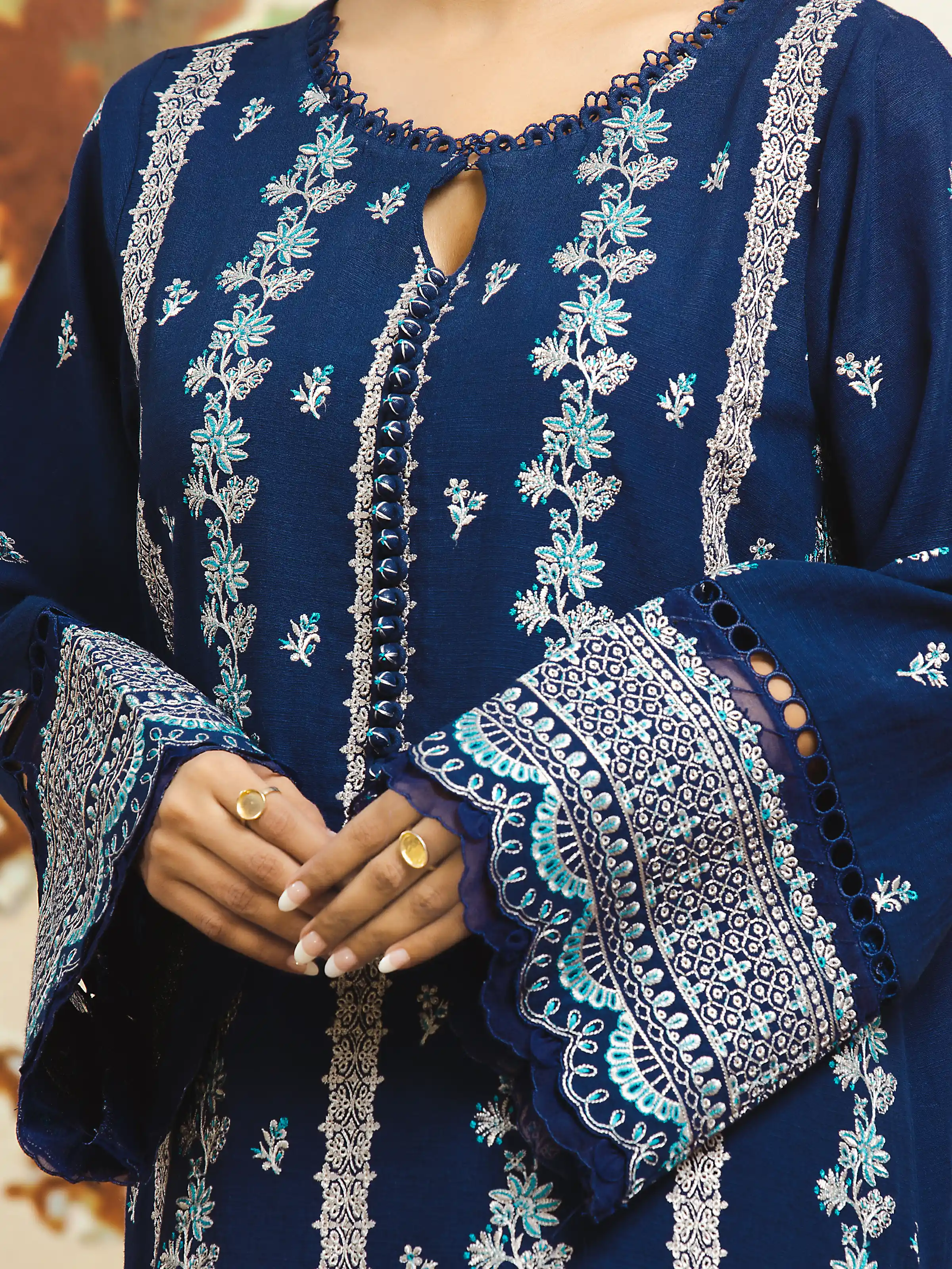 Unstitched Embroidered Marina Twill Suit - EWU24V14-30210-3P - Image 4