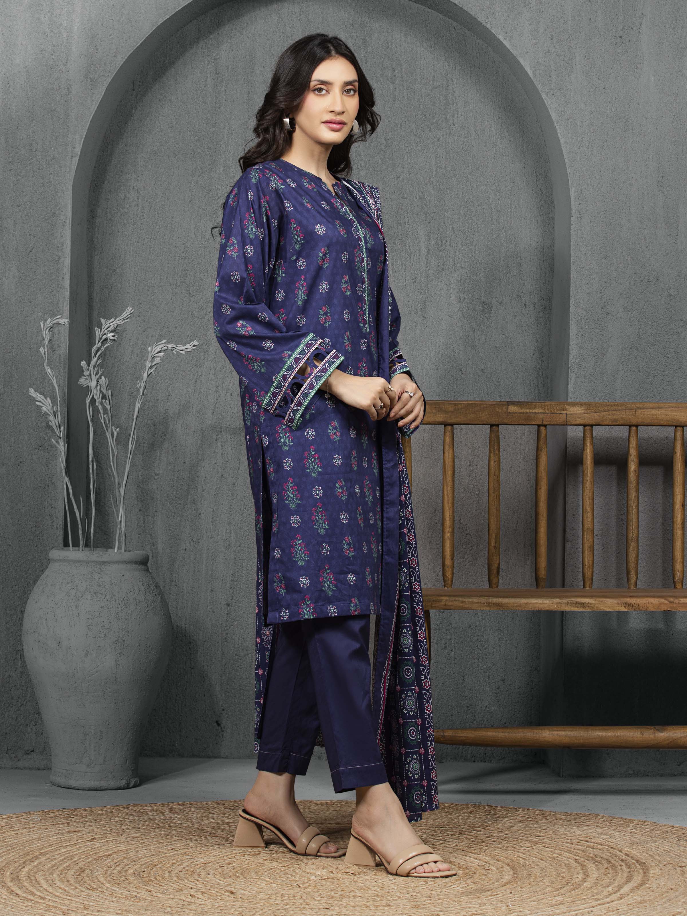 Unstitched Printed Cambric Suit - EWU5A2-35818-3P - Image 4