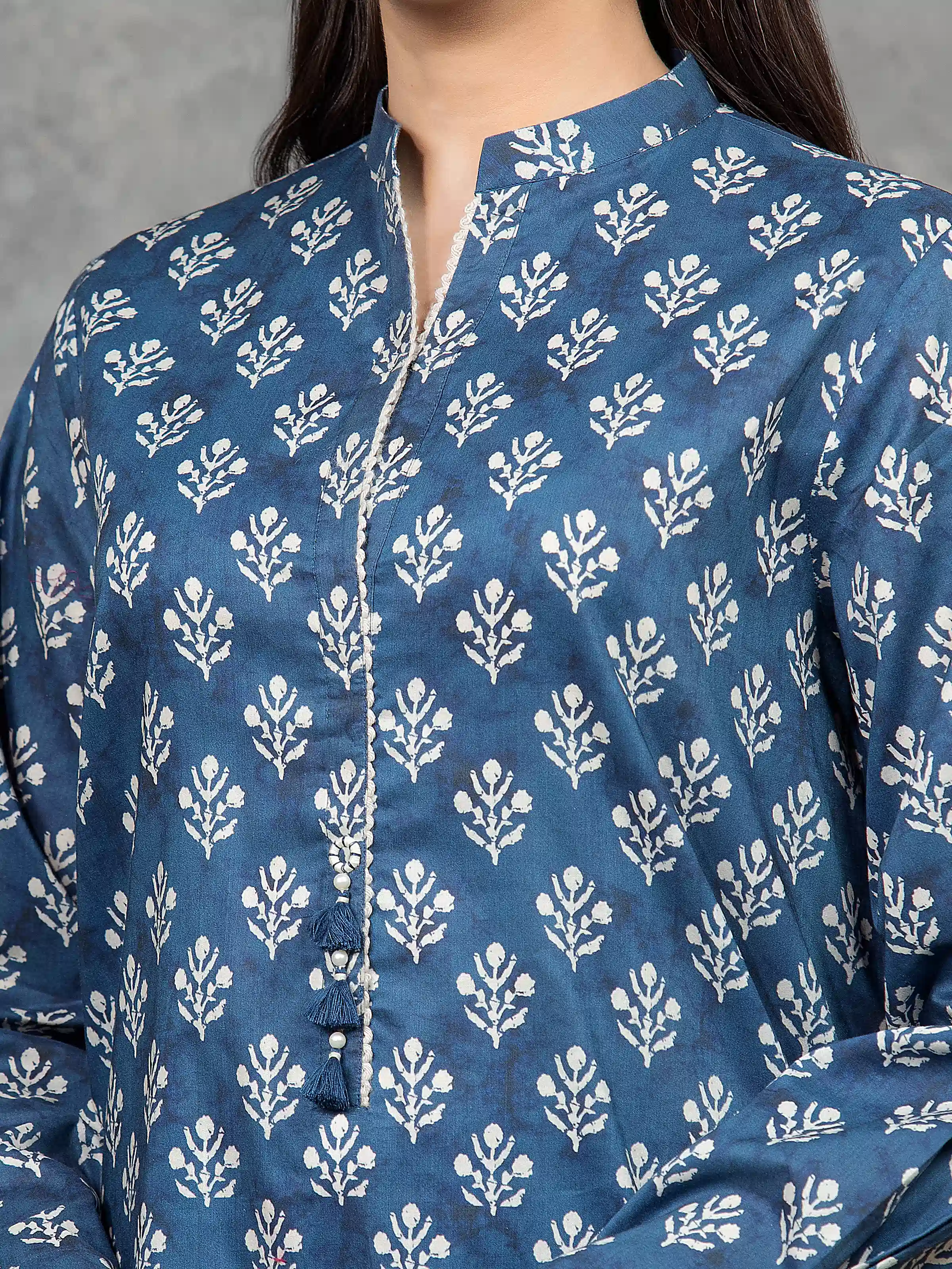 Unstitched Printed Cambric Suit - EWU5A2-35850-3P - Image 3