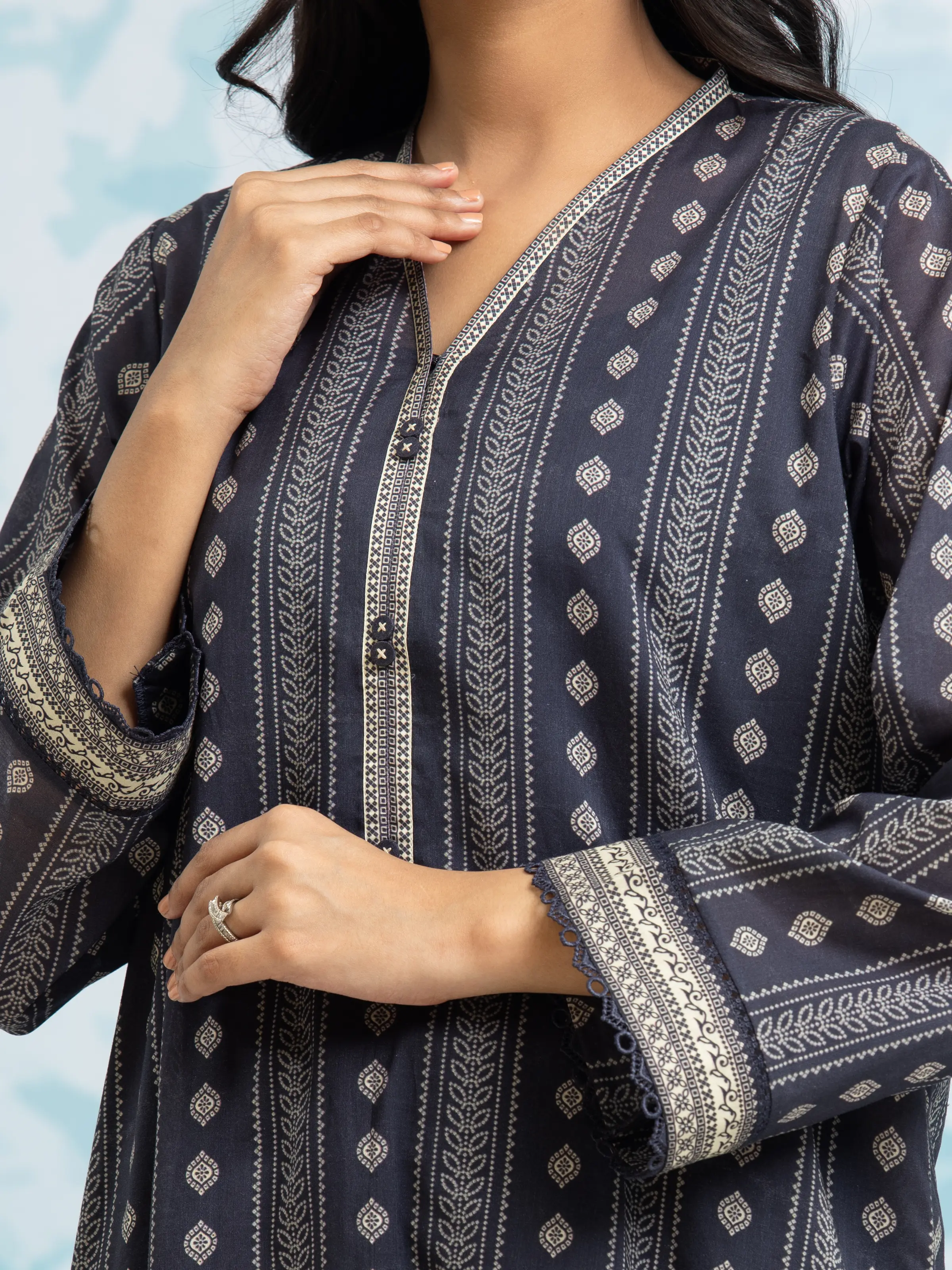 Unstitched Printed Khaddar Shirt - EWU24A3-29716S - Image 3