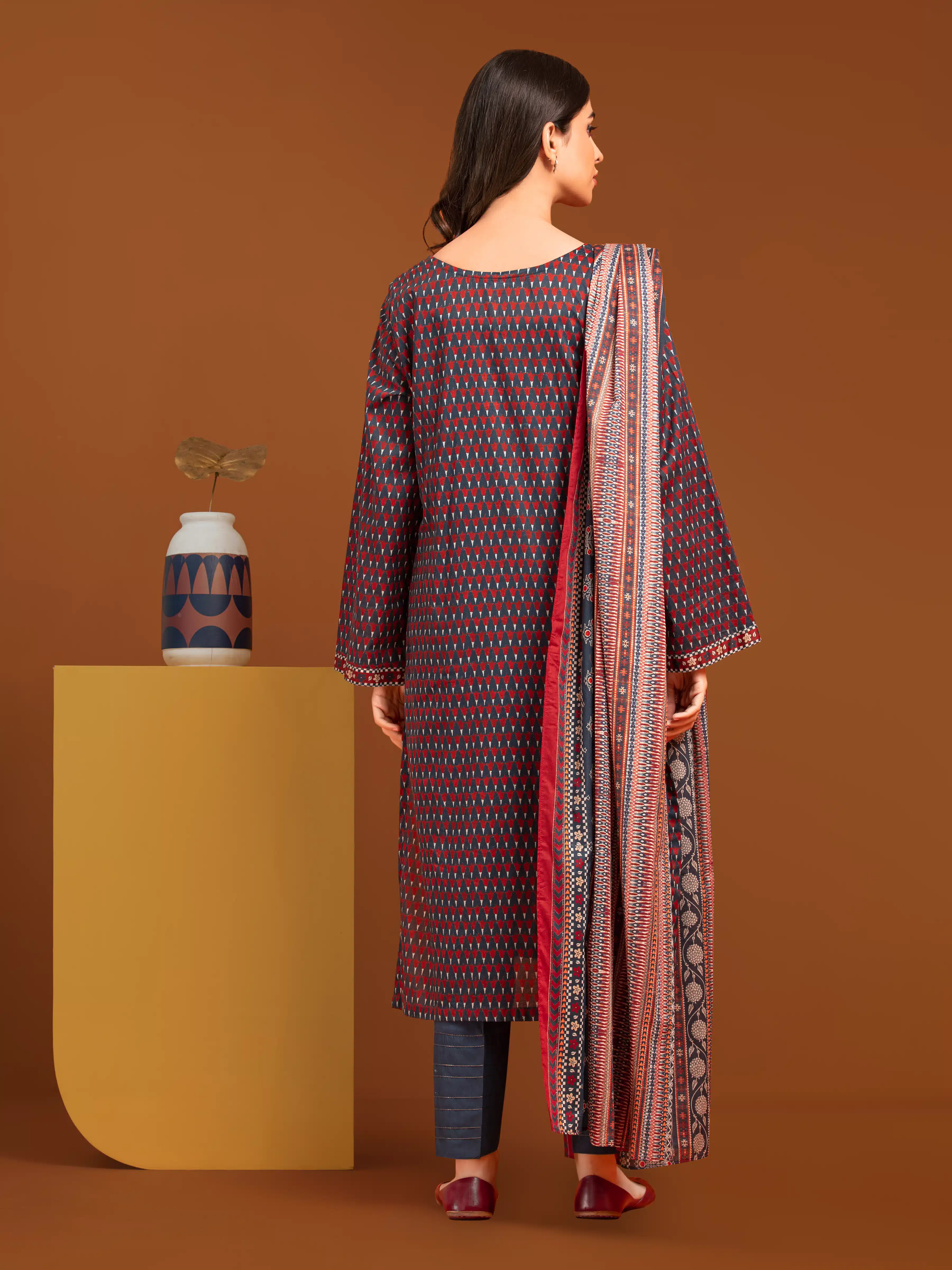 Unstitched Printed Khaddar Suit - EWU24A3-27084-3P - Image 2