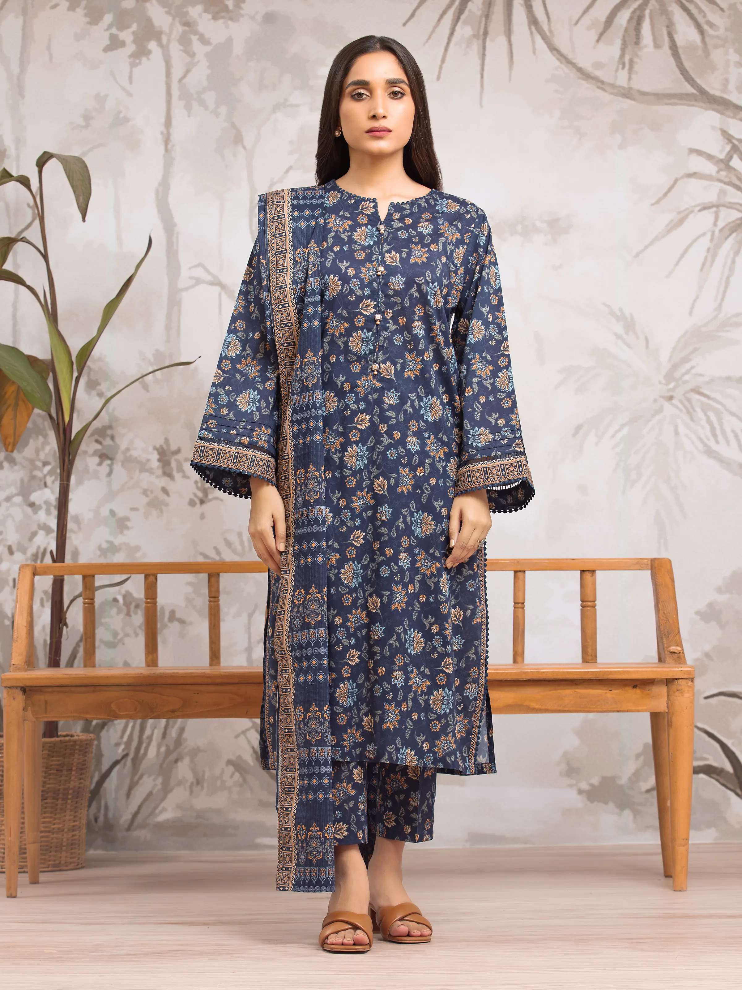 Unstitched Printed Khaddar Suit - EWU24A3-29596-3P