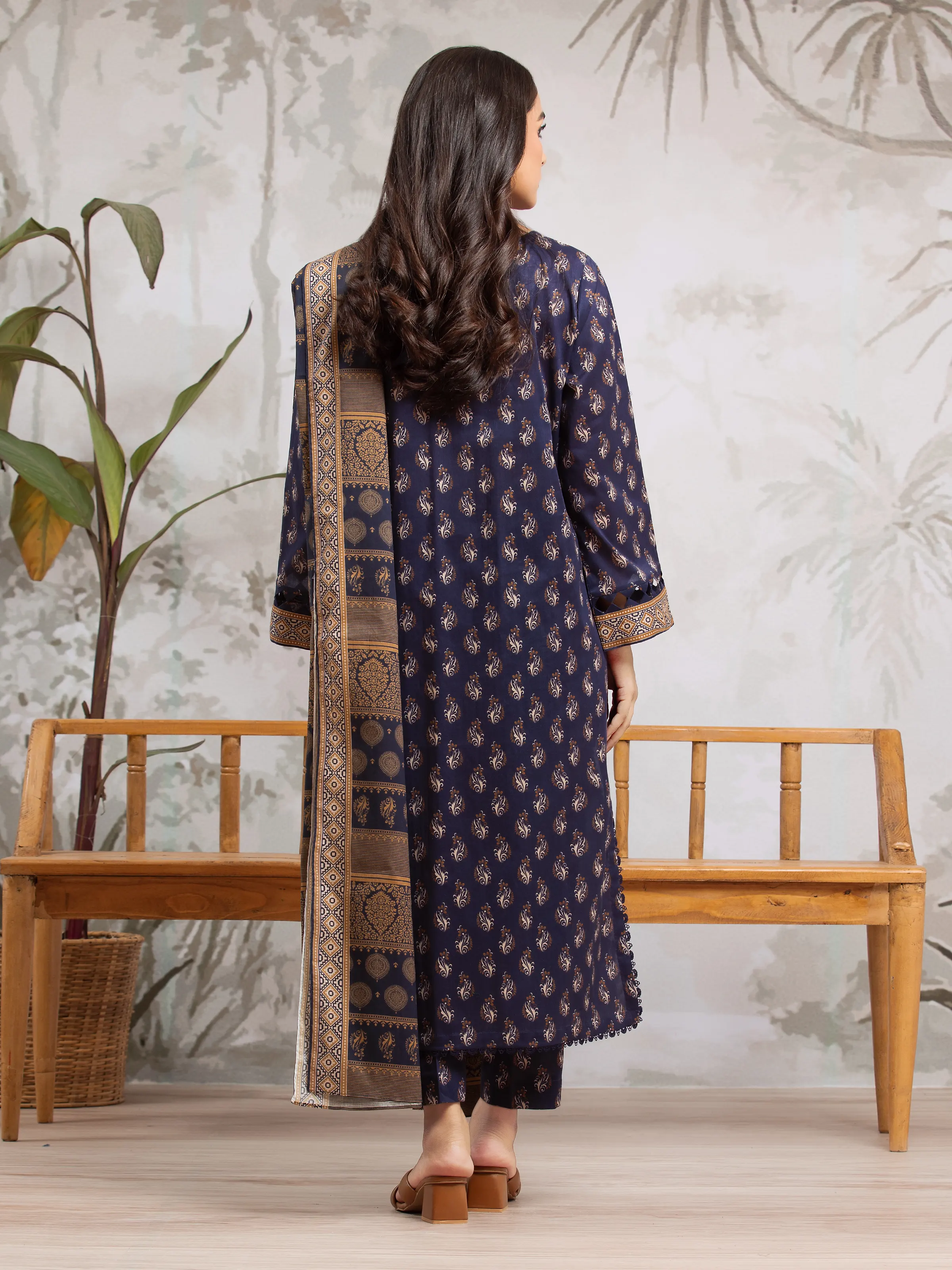 Unstitched Printed Khaddar Suit - EWU24A3-29597-3P - Image 2