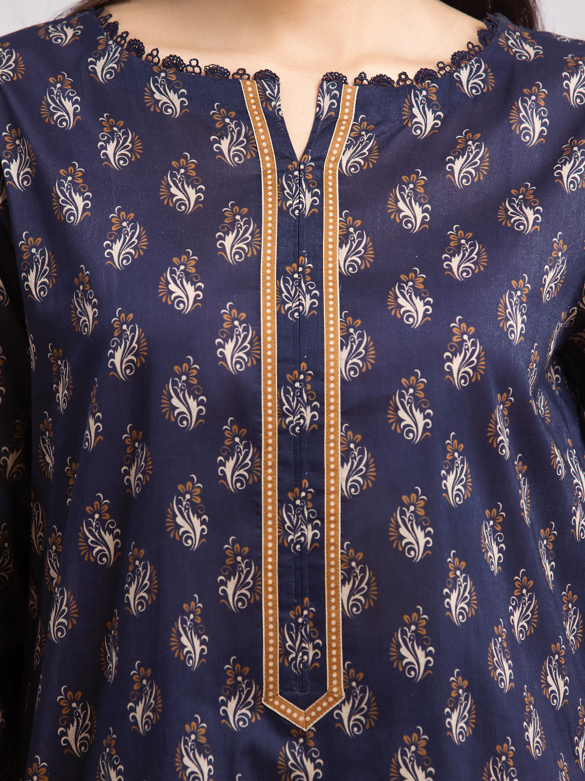 Unstitched Printed Khaddar Suit - EWU24A3-29597-3P - Image 3