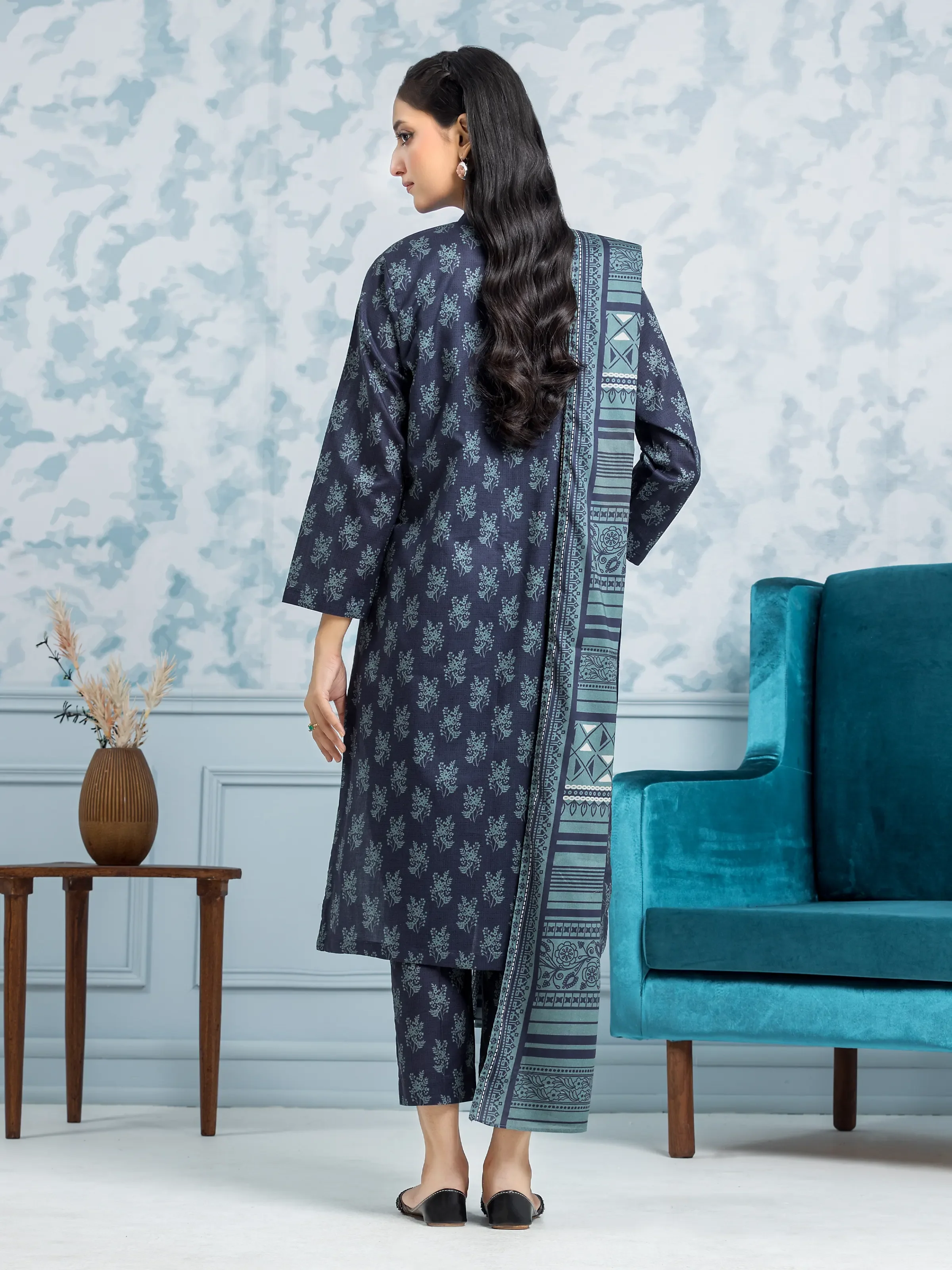 Unstitched Printed Khaddar Suit - EWU24A3-29710-3P - Image 2