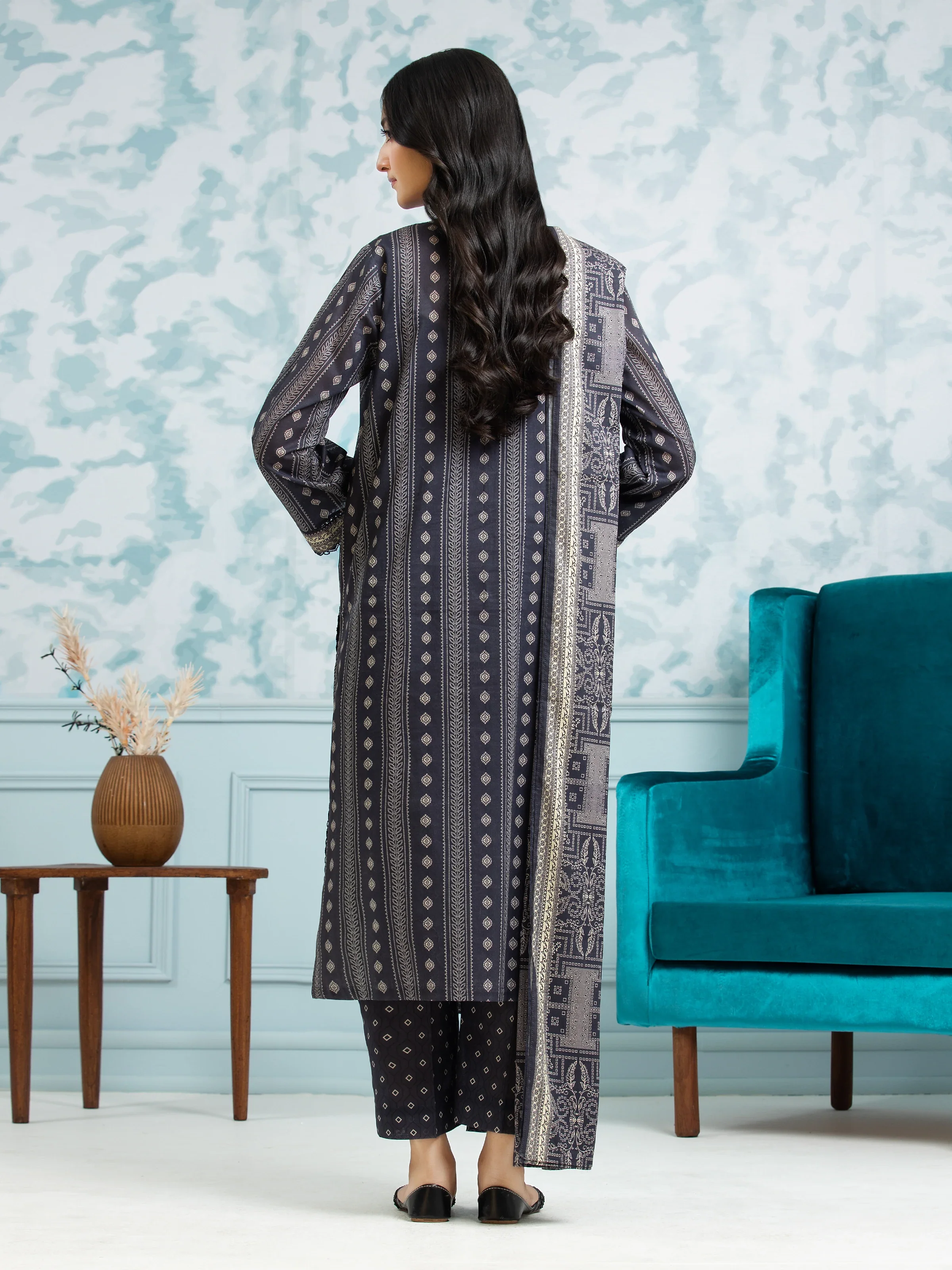 Unstitched Printed Khaddar Suit - EWU24A3-29716-3P - Image 2