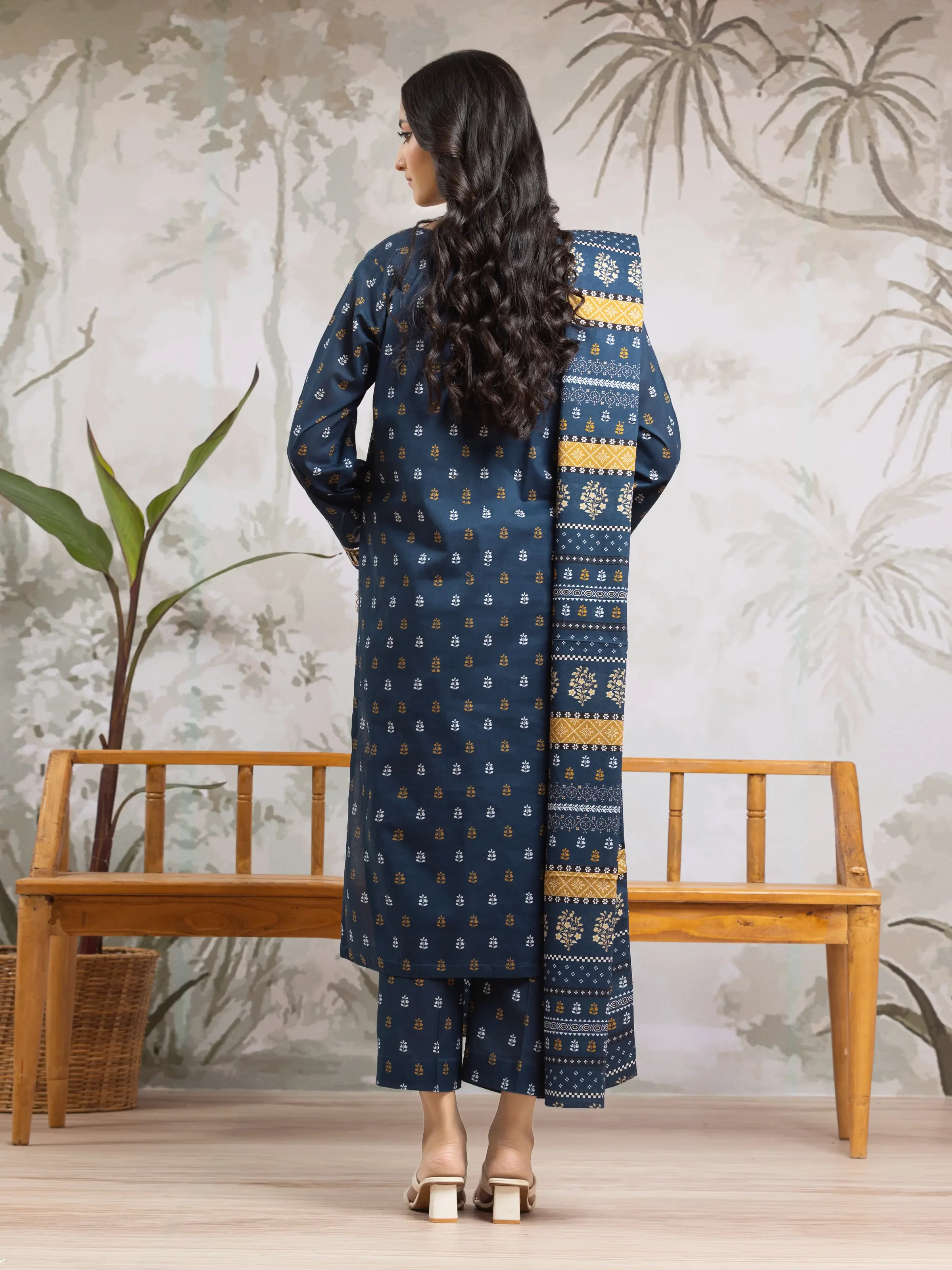 Unstitched Printed Khaddar Suit - EWU24A3-29808-3P - Image 2