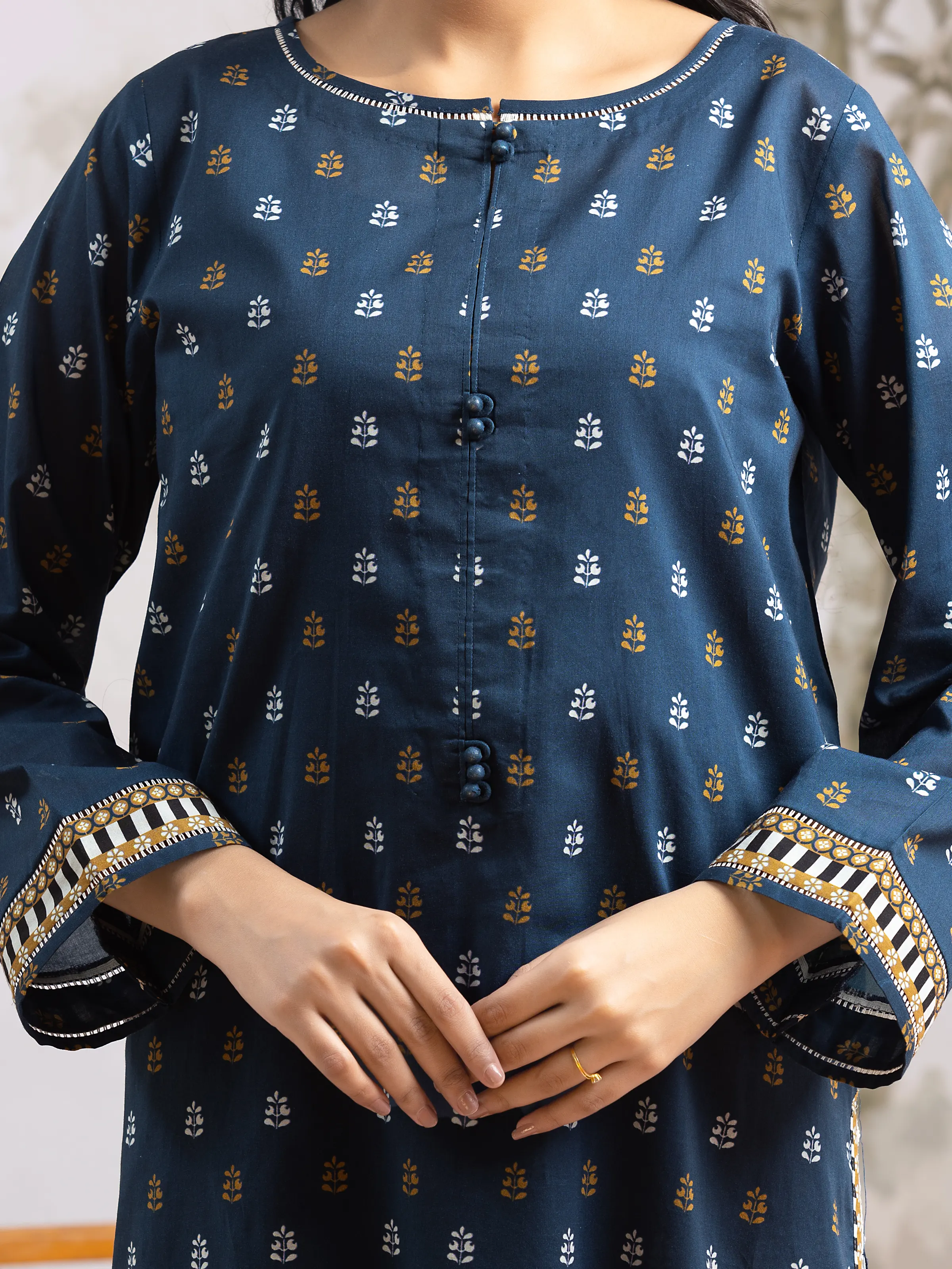Unstitched Printed Khaddar Suit - EWU24A3-29808-3P - Image 3
