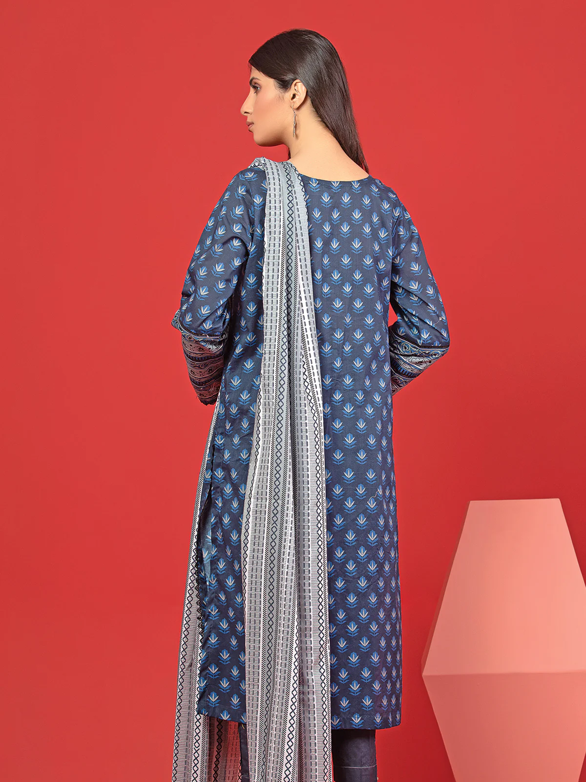 Unstitched Printed Lawn Shirt - EWU23A1-26230S - Image 2