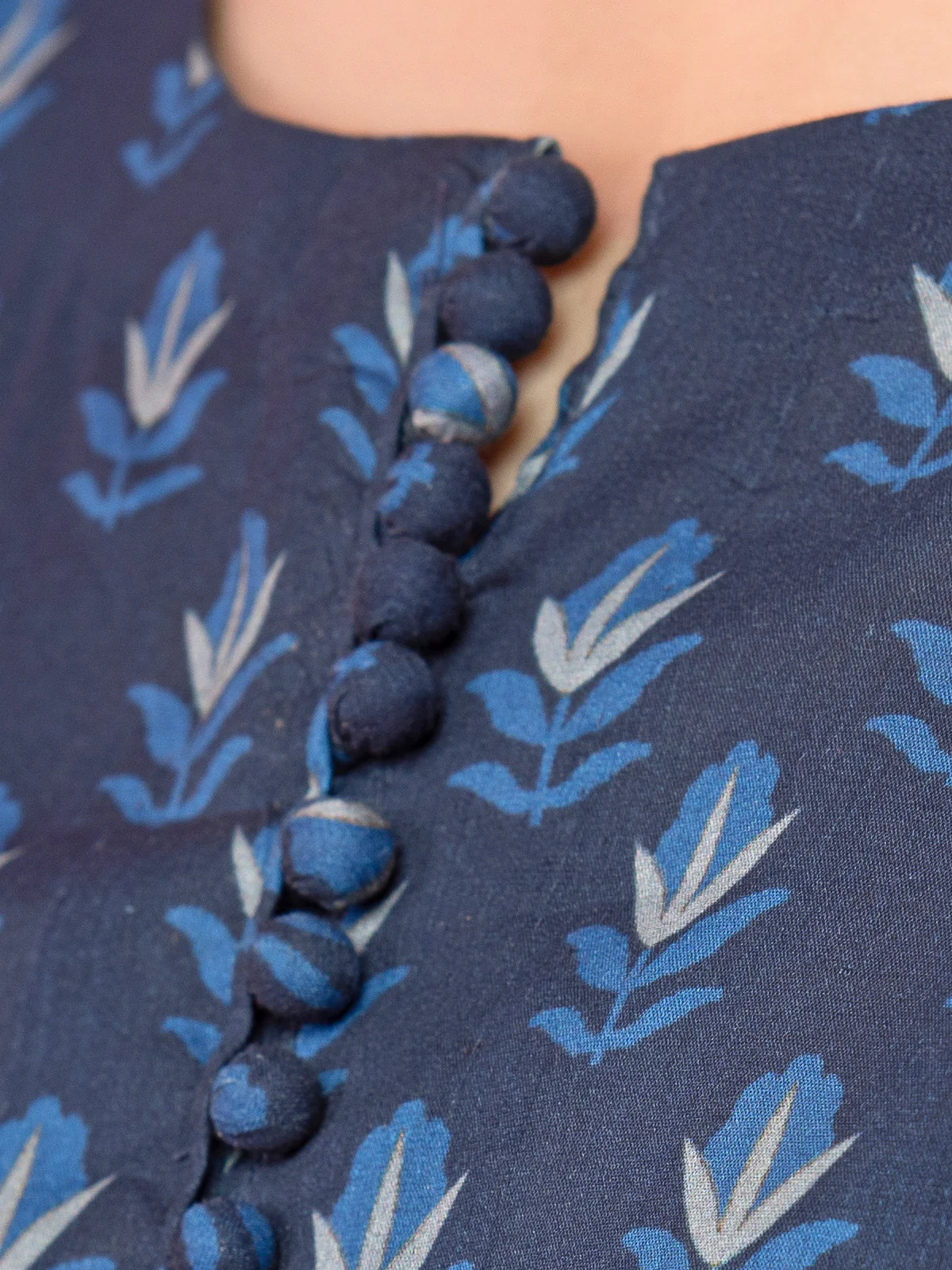 Unstitched Printed Lawn Shirt - EWU23A1-26230S - Image 6