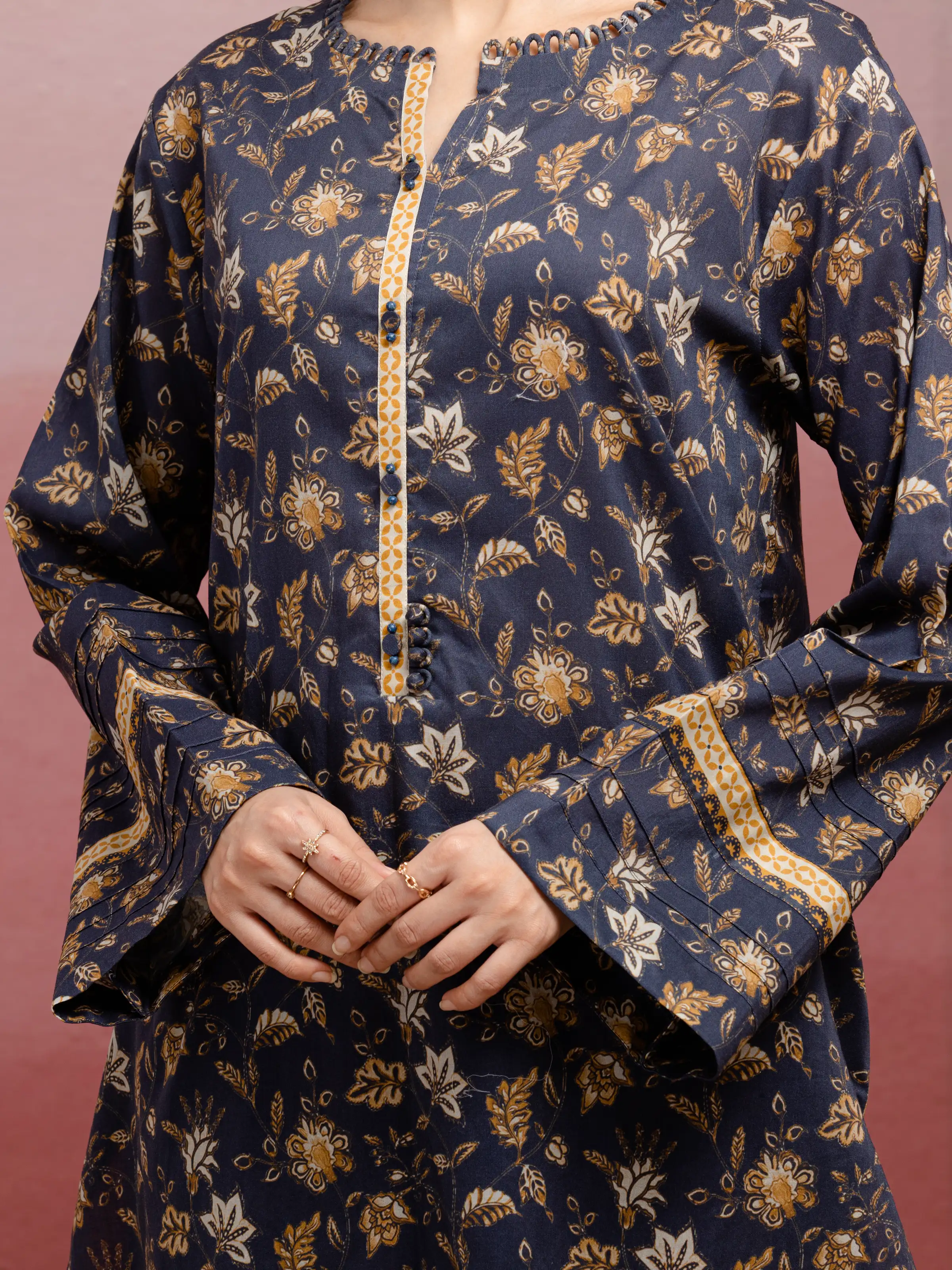 Unstitched Printed Lawn Suit - EWU5A1-35005-3P - Image 3