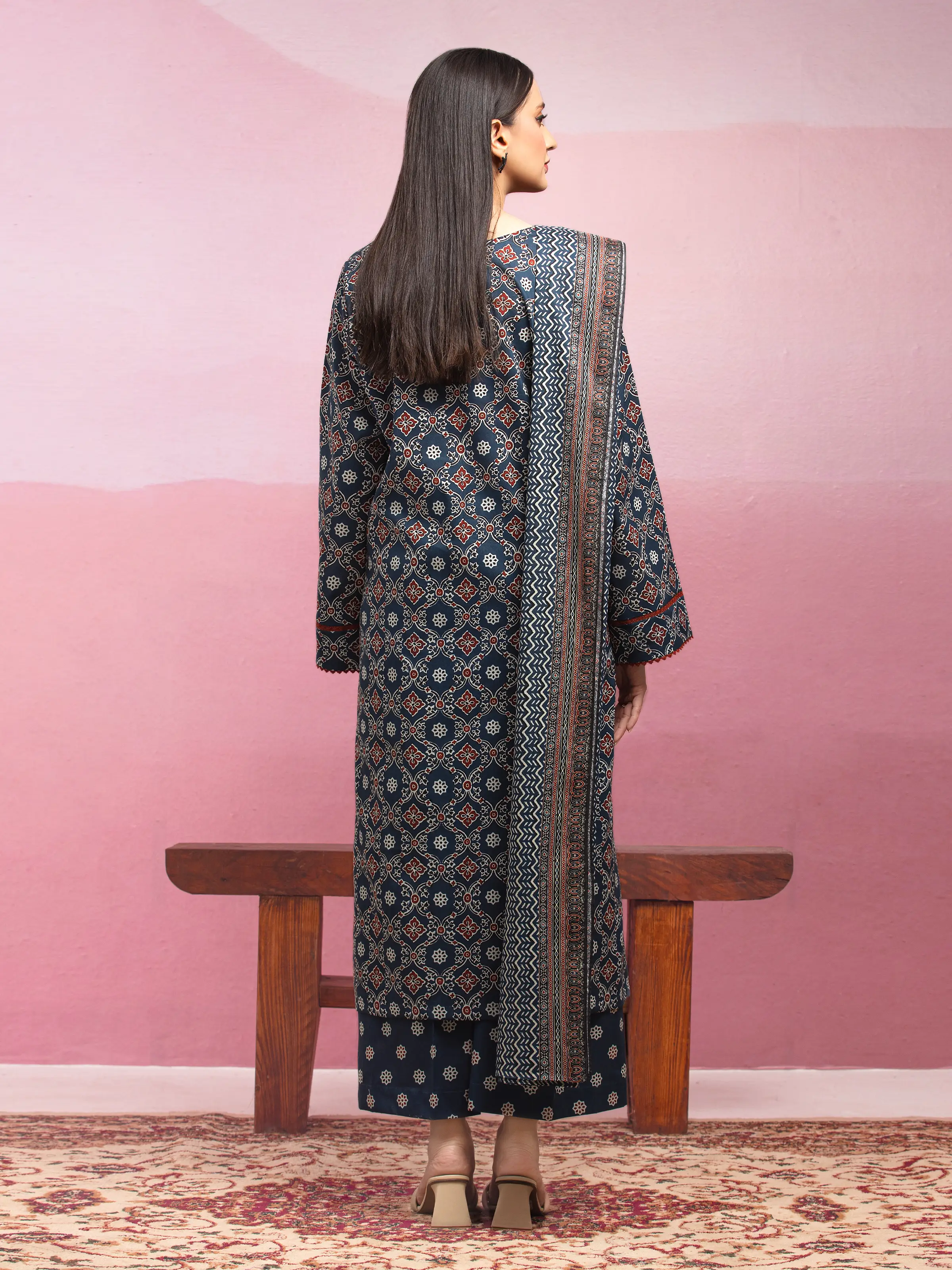 Unstitched Printed Lawn Suit - EWU5A1-35052-3P - Image 2