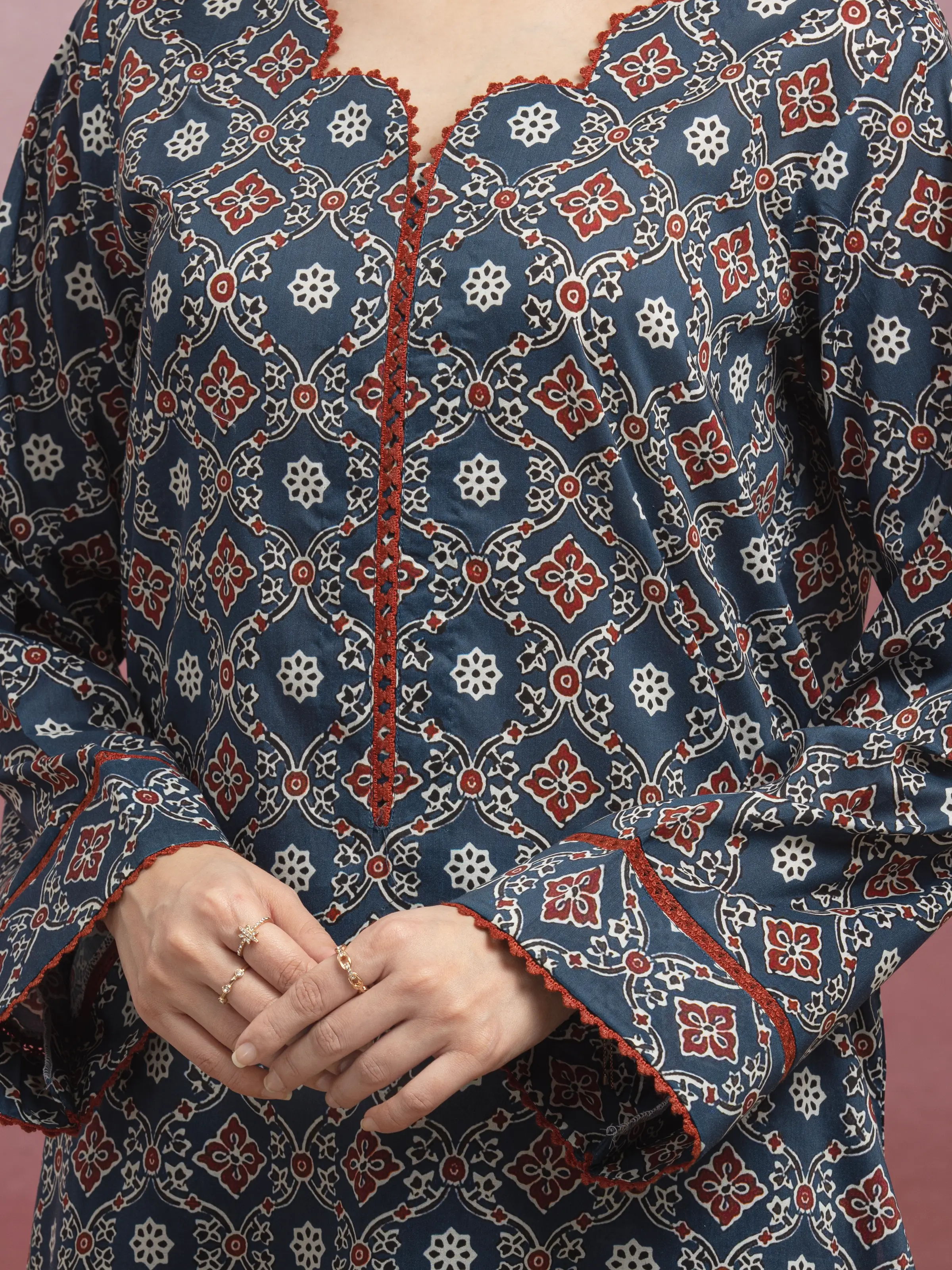 Unstitched Printed Lawn Suit - EWU5A1-35052-3P - Image 4
