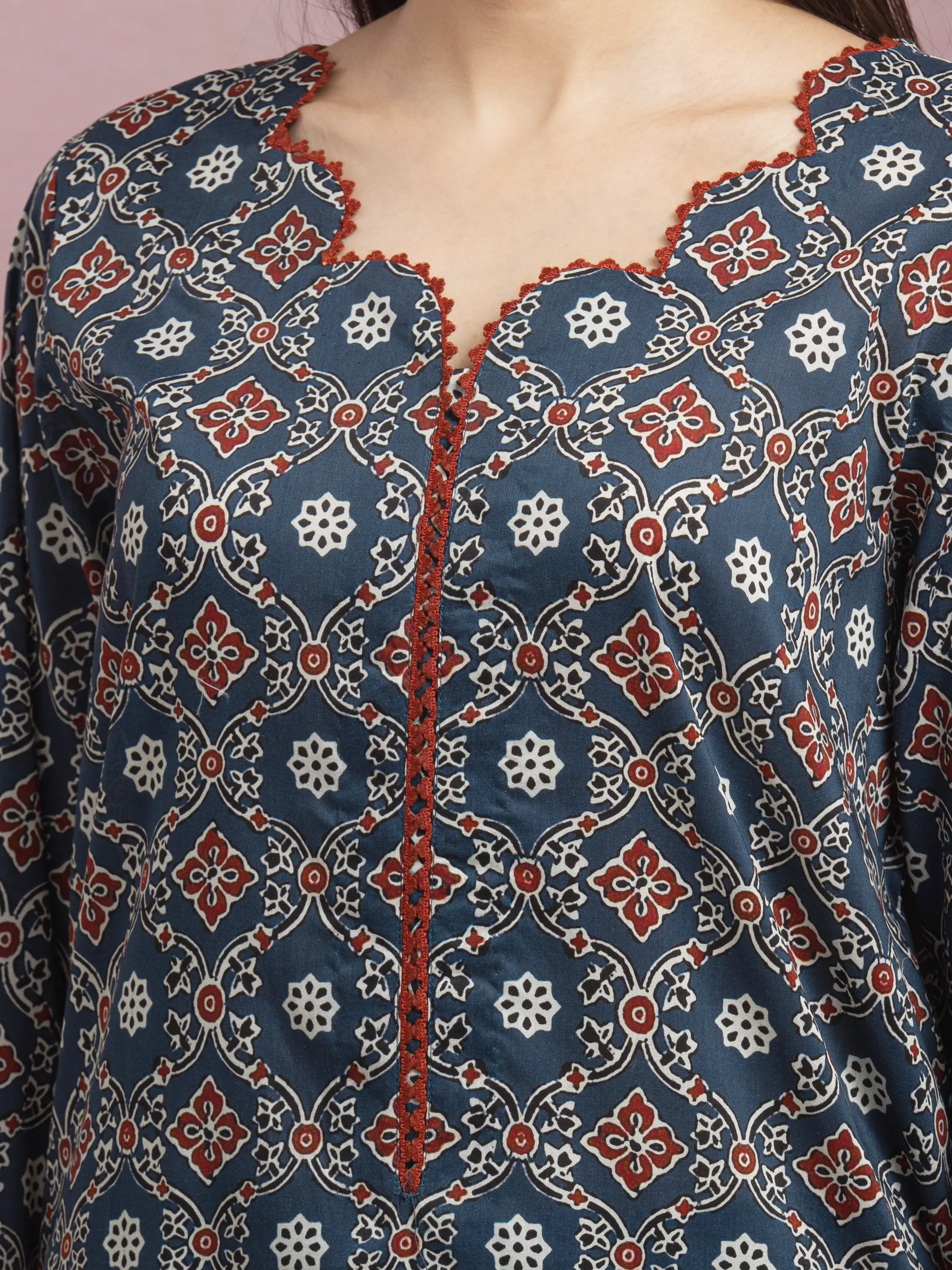 Unstitched Printed Lawn Suit - EWU5A1-35052-3P - Image 5