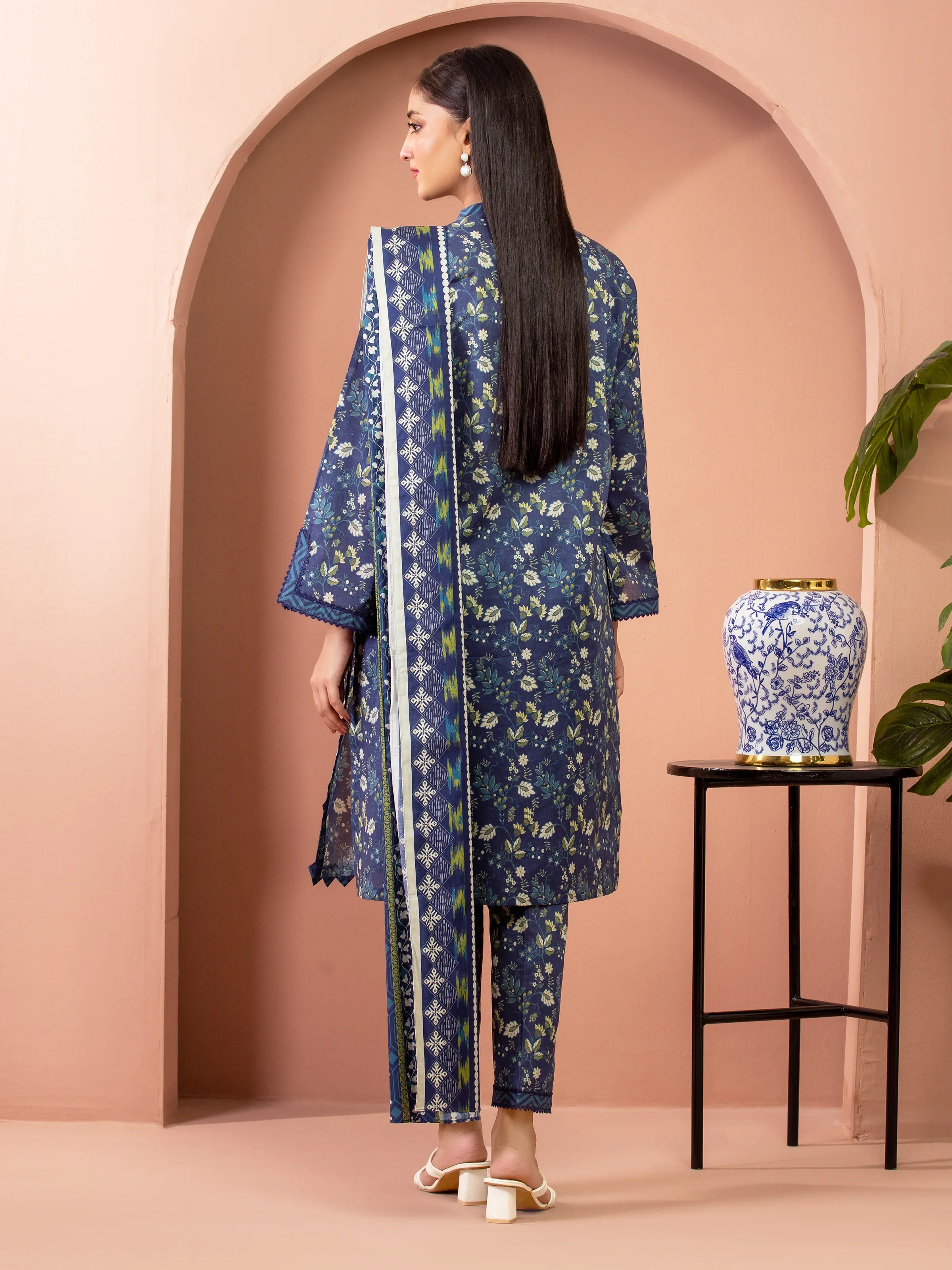 Unstitched Printed Lawn Suit - EWU5A1-35614-3P - Image 2