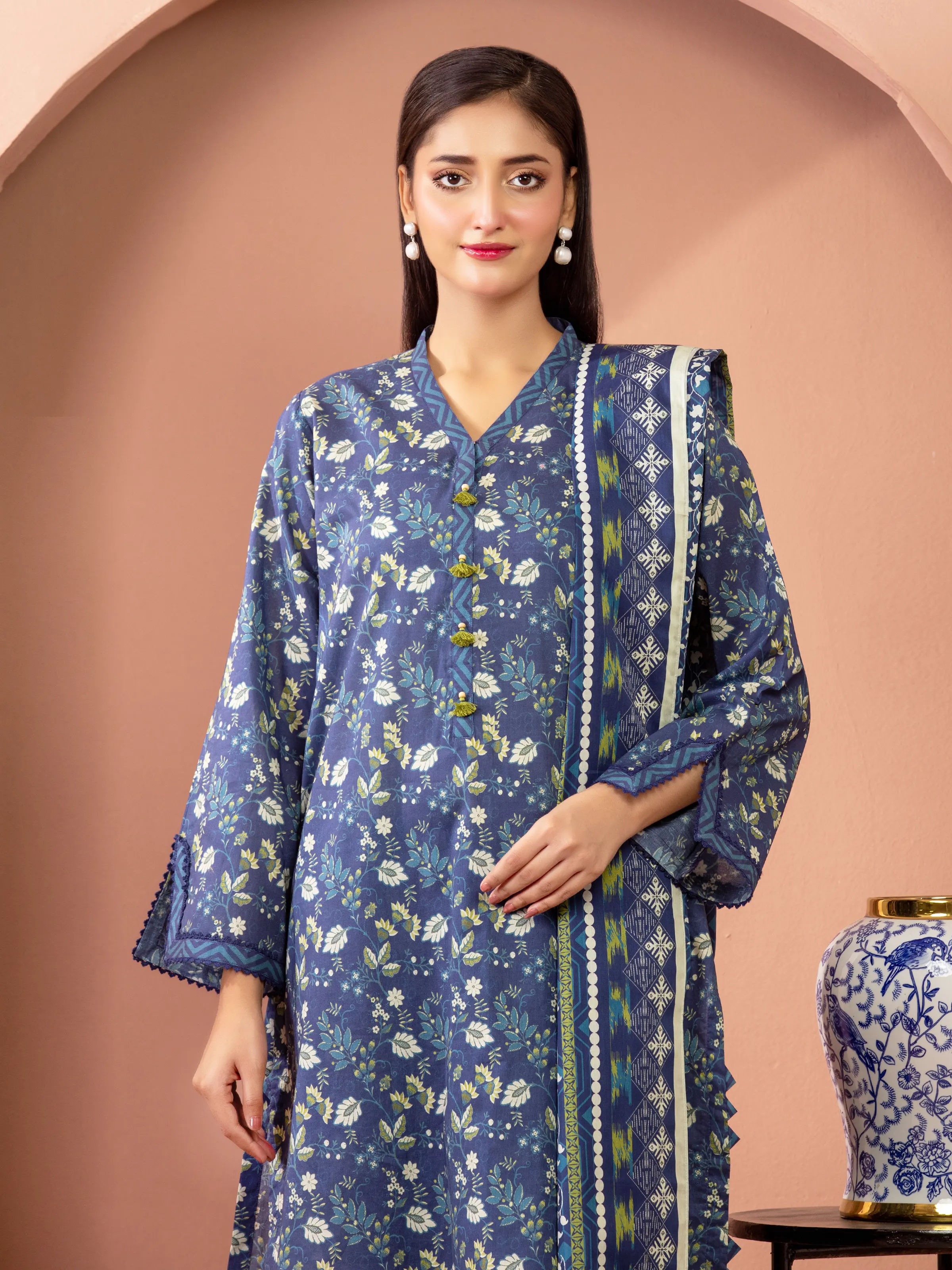 Unstitched Printed Lawn Suit - EWU5A1-35614-3P - Image 3