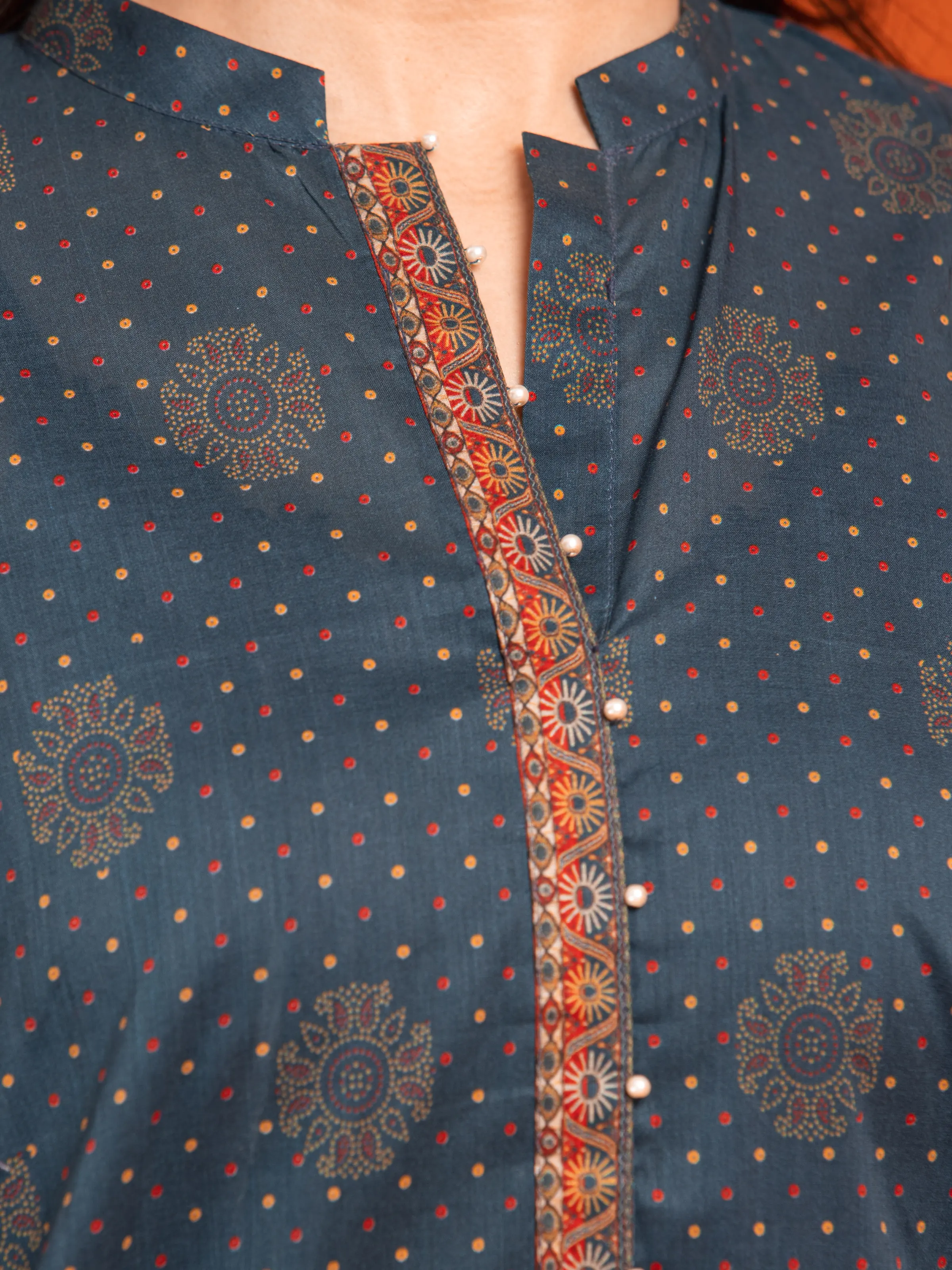 Unstitched Printed Khaddar Suit - EWU24A3-27000-3P - Image 3