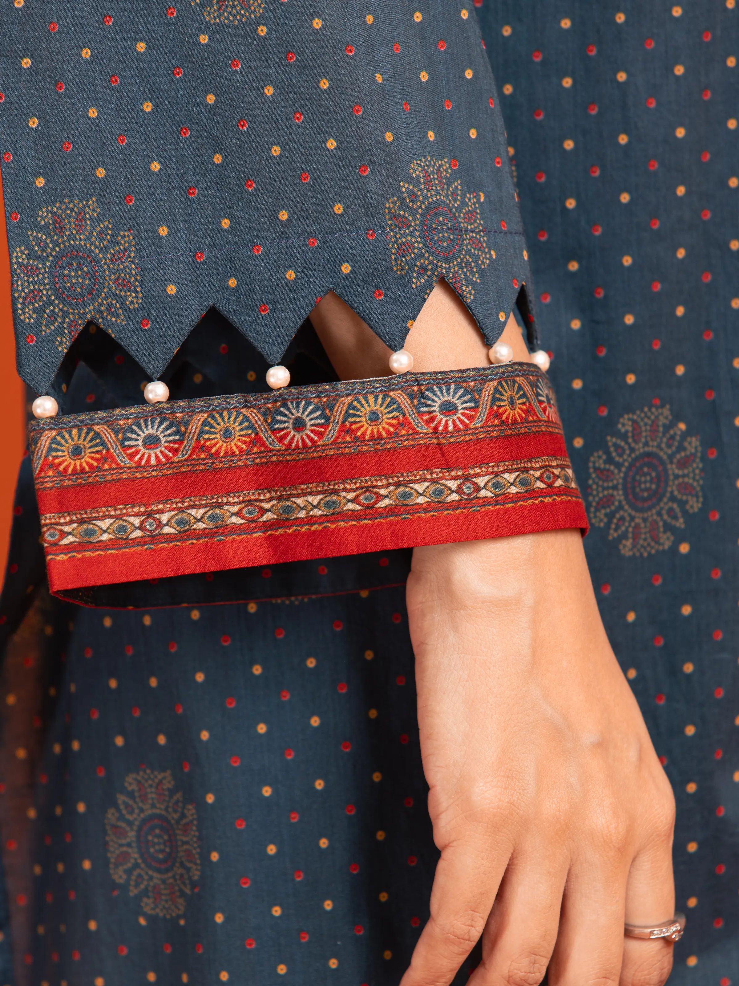 Unstitched Printed Khaddar Suit - EWU24A3-27000-3P - Image 4