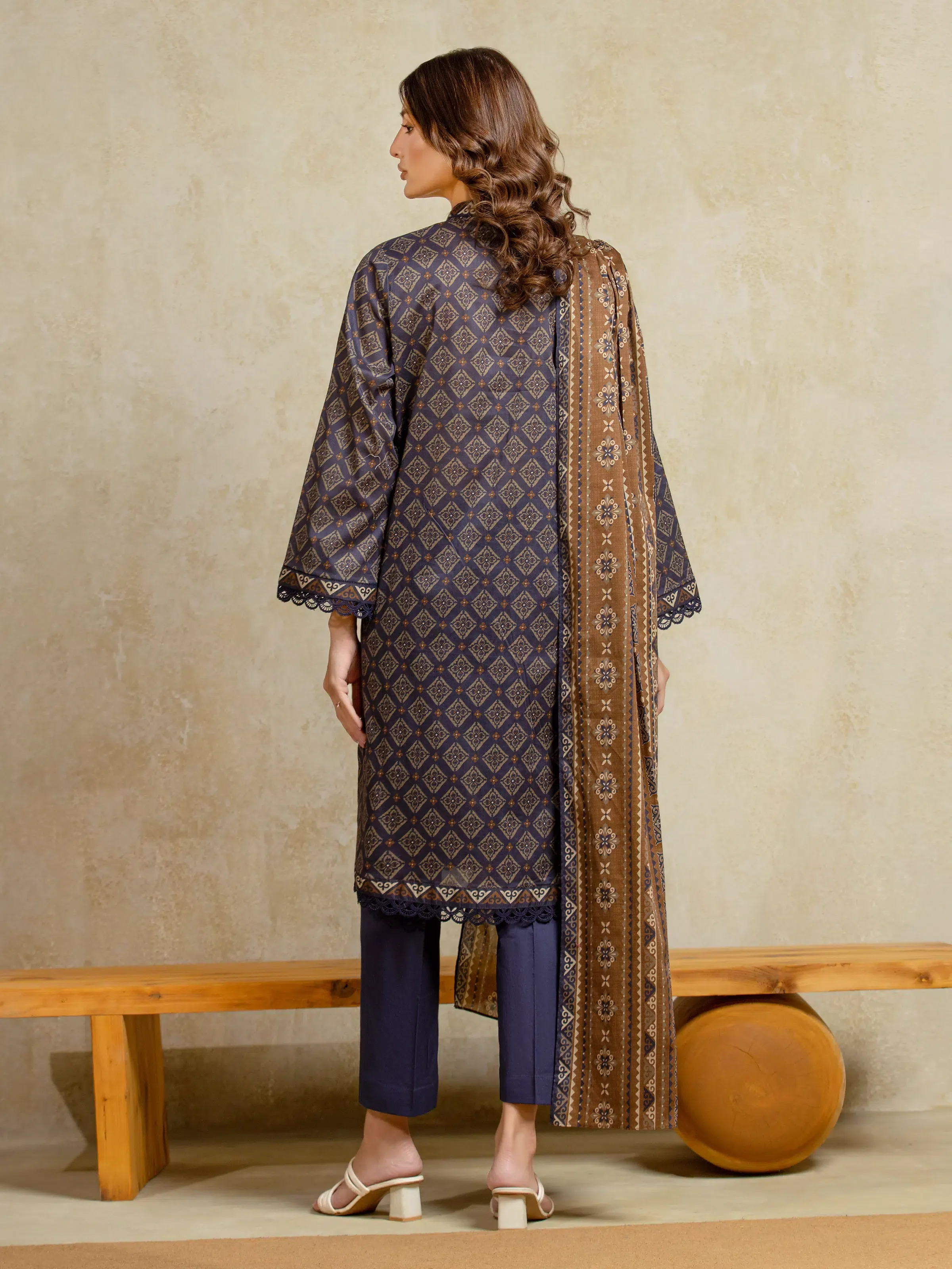 Unstitched Printed Khaddar Suit - EWU5A3-35965-3P - Image 5