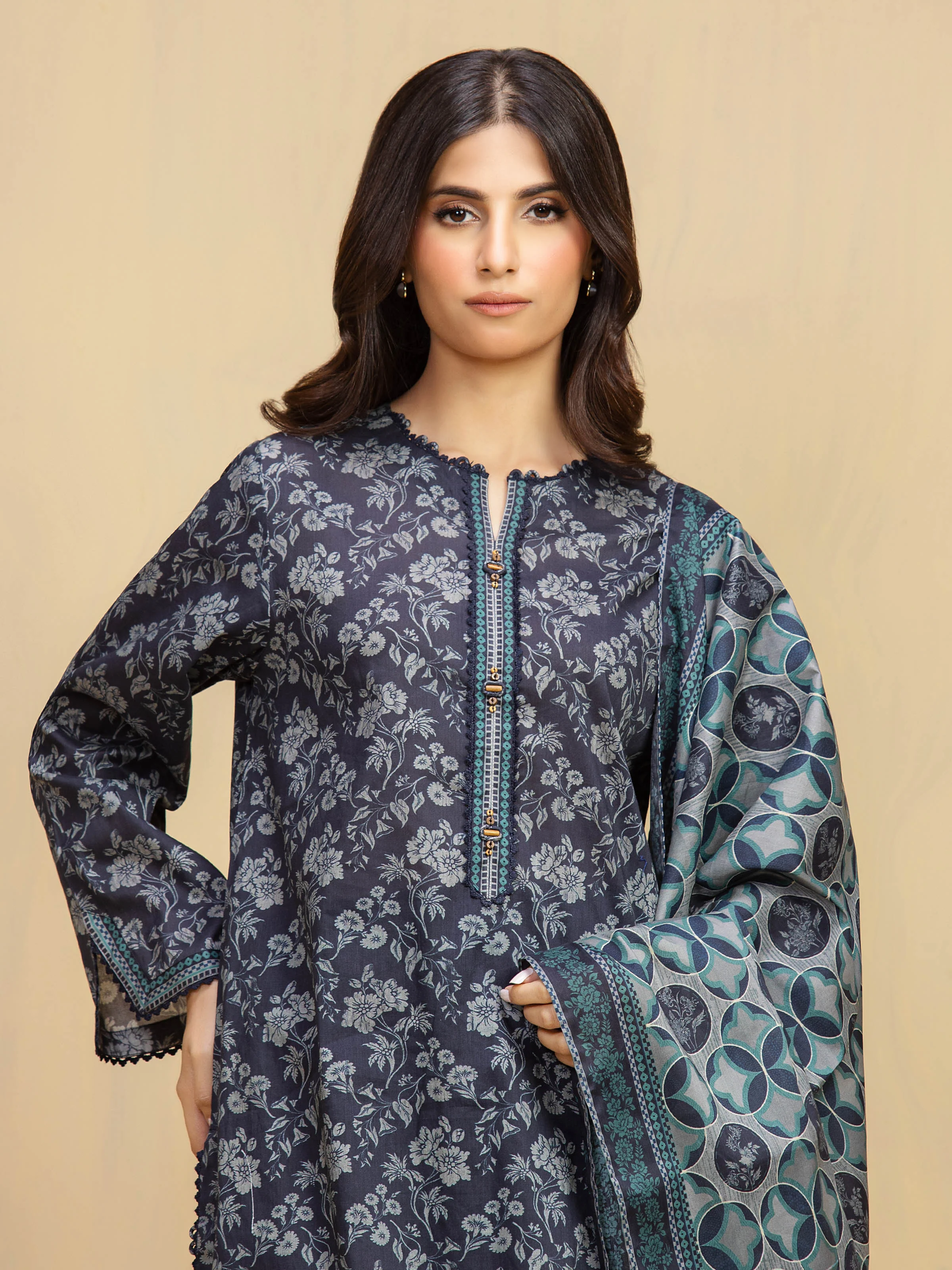 Unstitched Printed Khaddar Suit - EWU5A3-36124-3P - Image 2