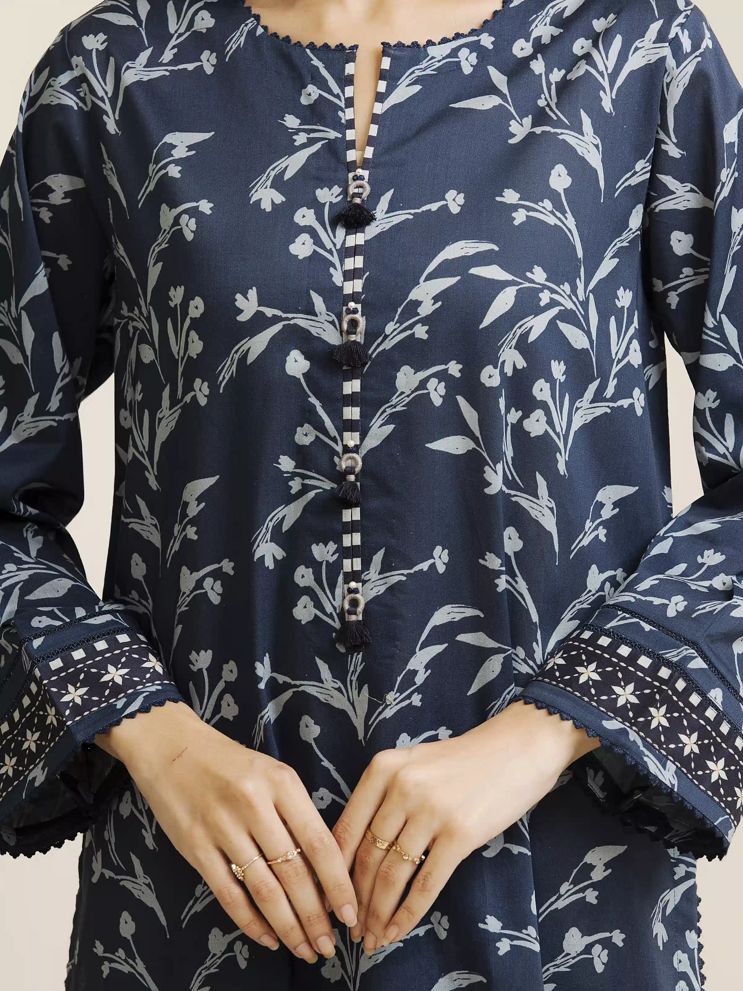 Unstitched Printed Lawn Shirt Trouser - EWU5A1-35425ST - Image 4