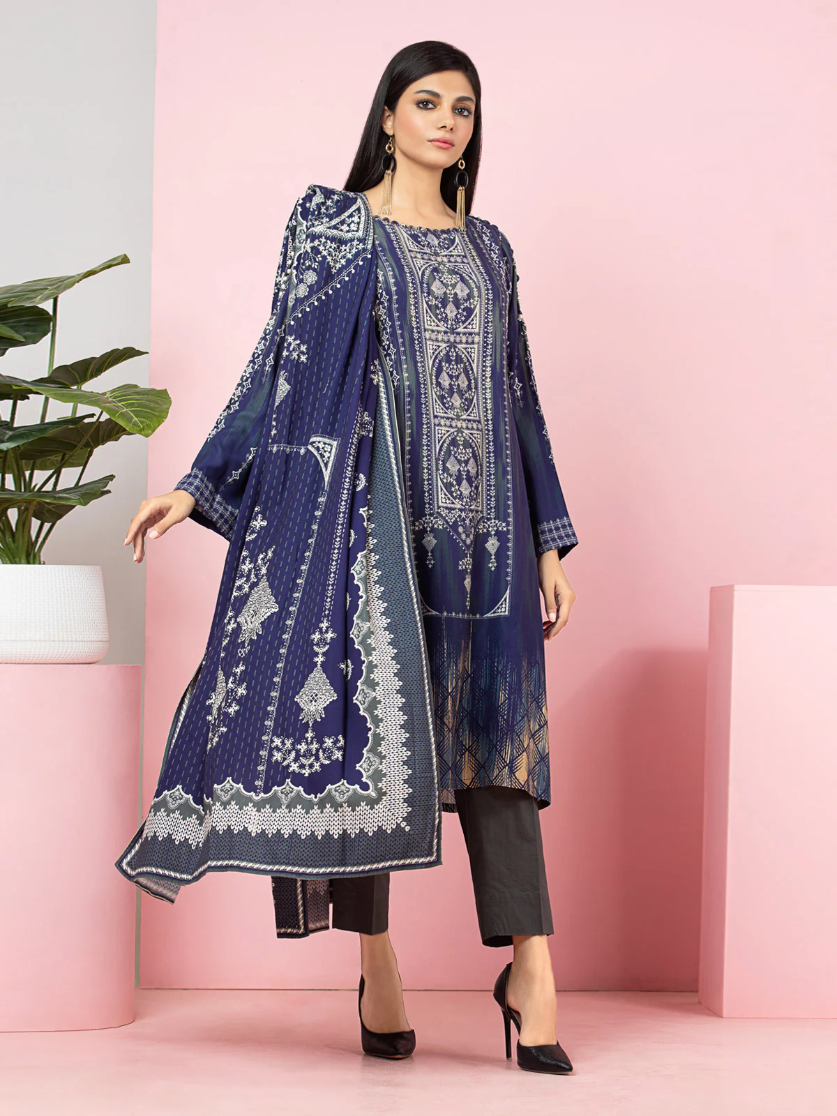 Unstitched Printed Viscose Suit - EWU22A4-24024XXL - Image 4