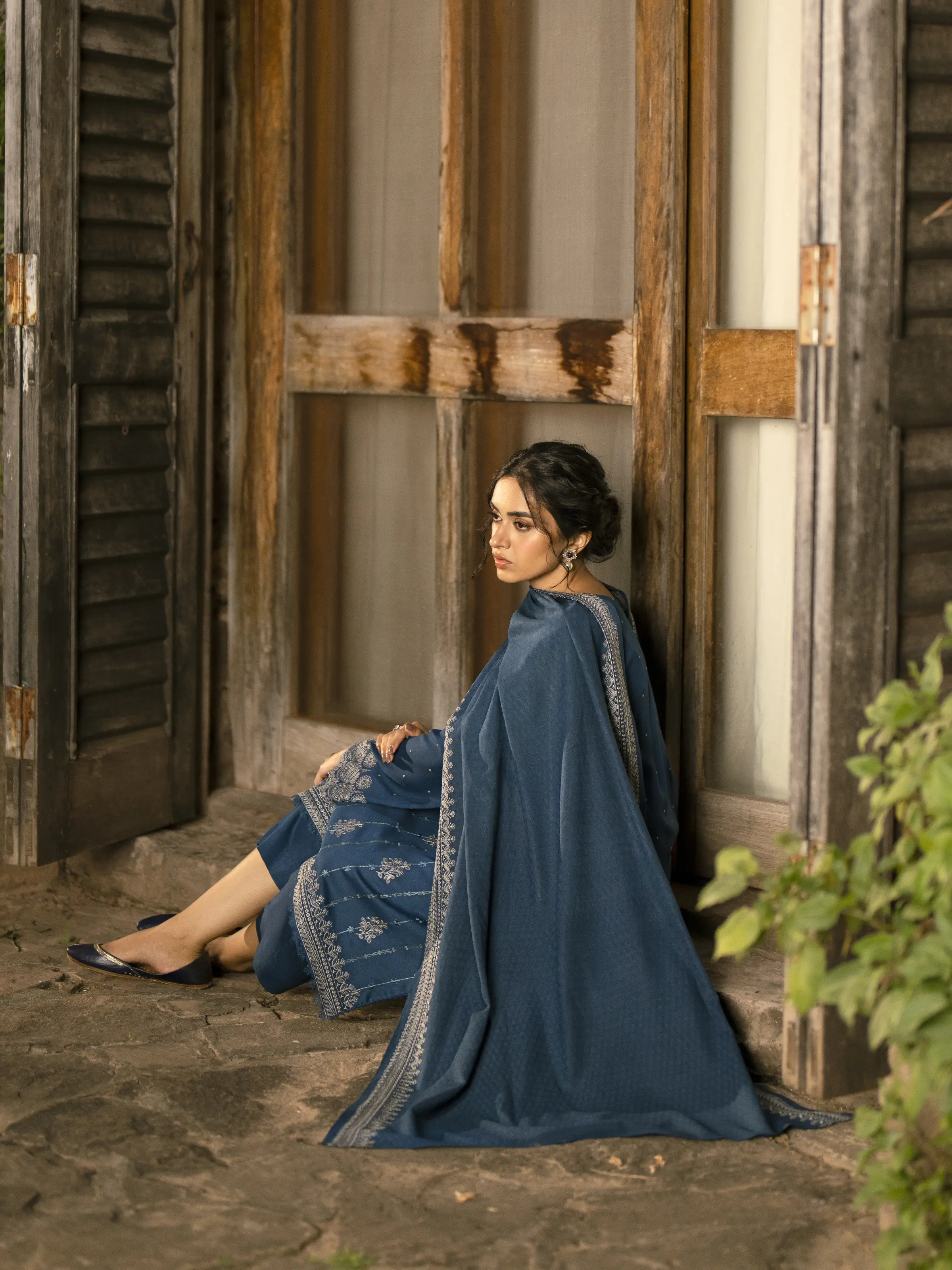 Unstitched Embroidered Marina Twill Suit - EWU24V14-30205-3P - Image 6