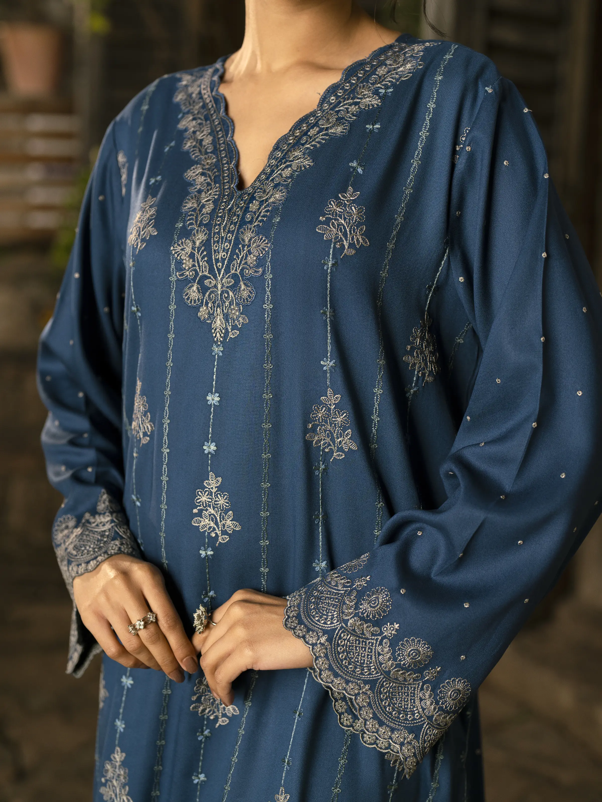 Unstitched Embroidered Marina Twill Suit - EWU24V14-30205-3P - Image 7