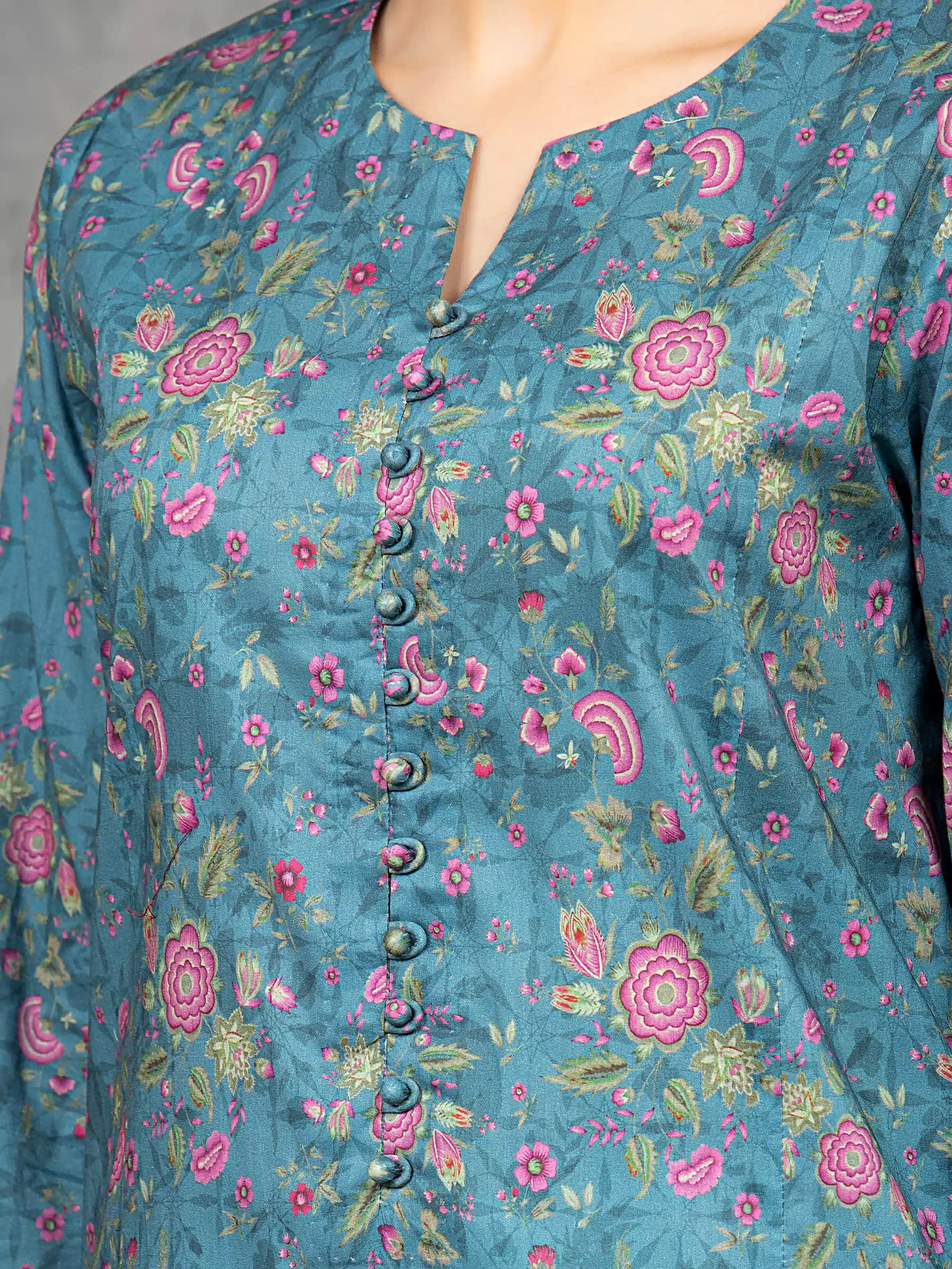 Unstitched Printed Cambric Suit - EWU5A2-35844-3P - Image 3