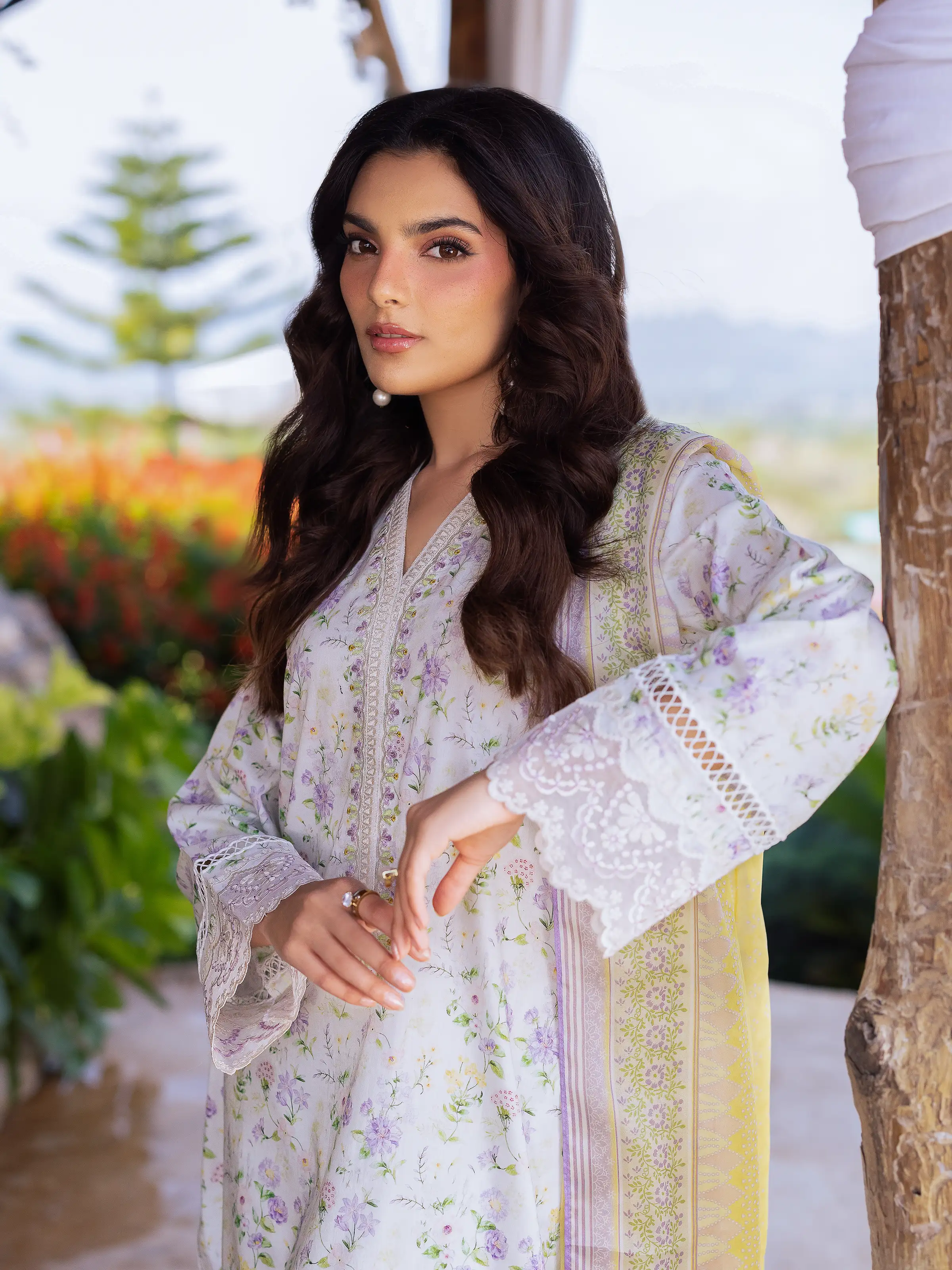 Unstitched Embroidered Lawn Suit - EWU5V1-31440-3P - Image 4