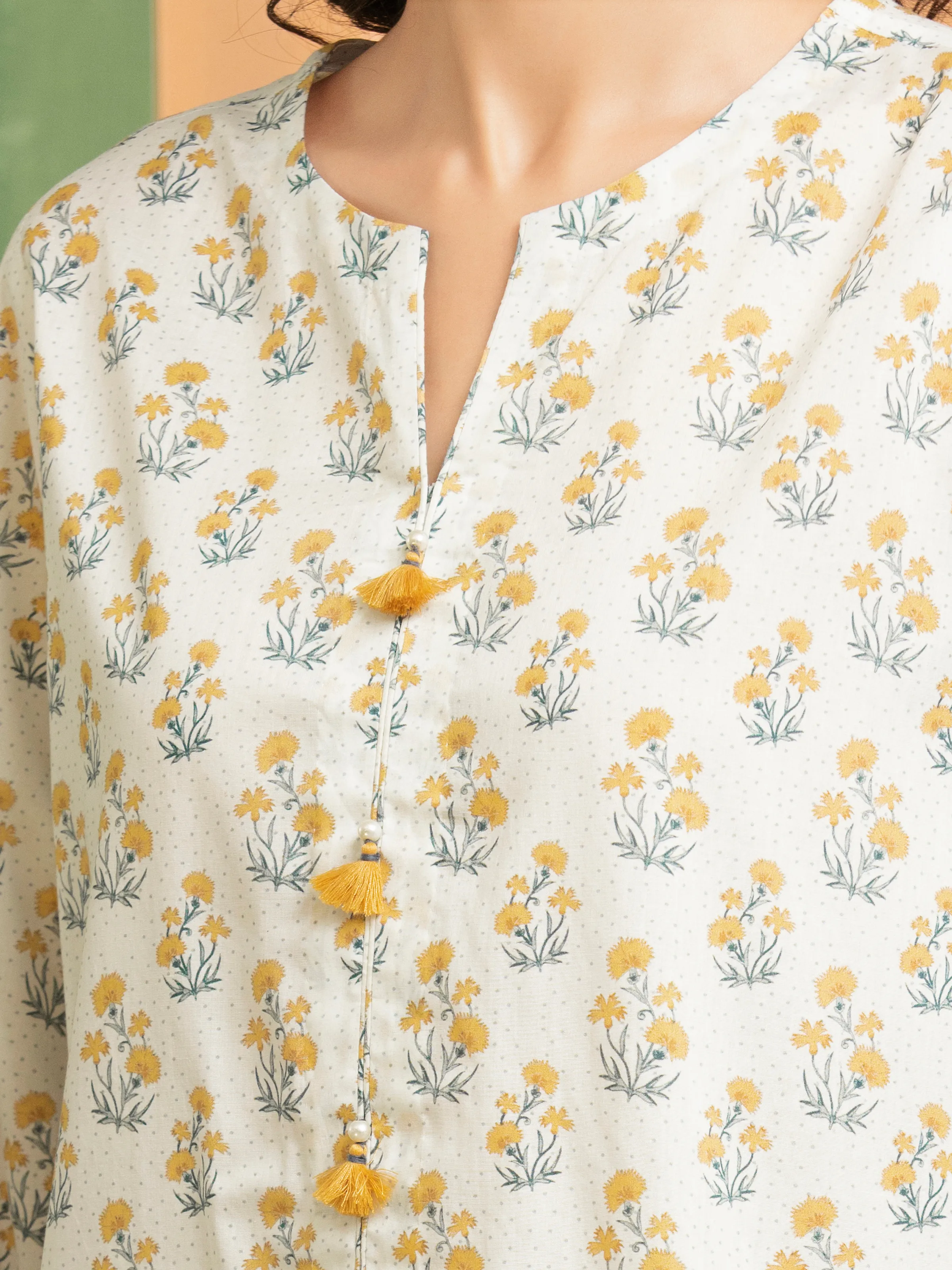 Unstitched Printed Lawn Suit - EWU6A1-36513-3P - Image 4