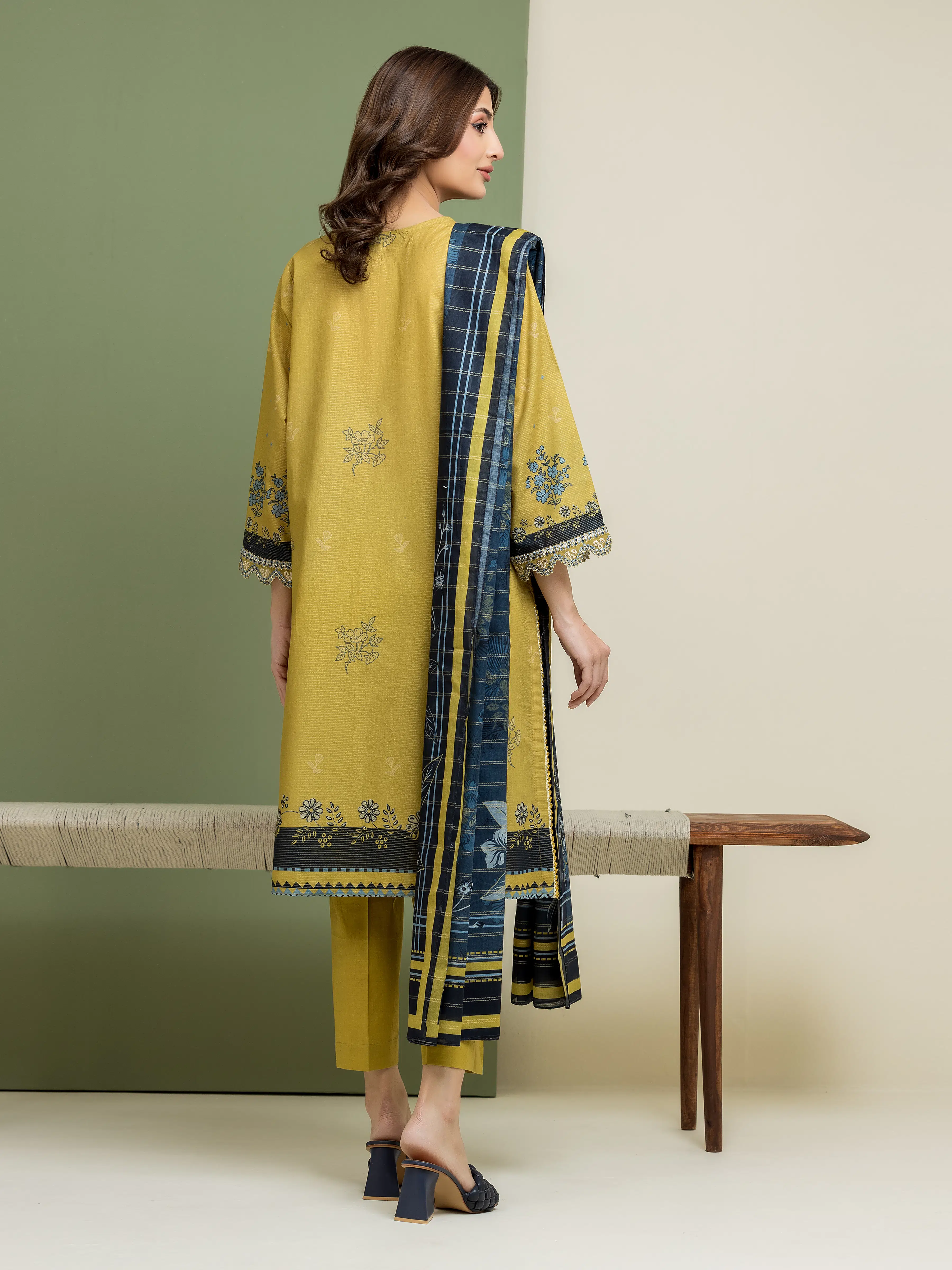 Unstitched Embroidered Lawn Suit - EWU5V1-31193-3P - Image 2