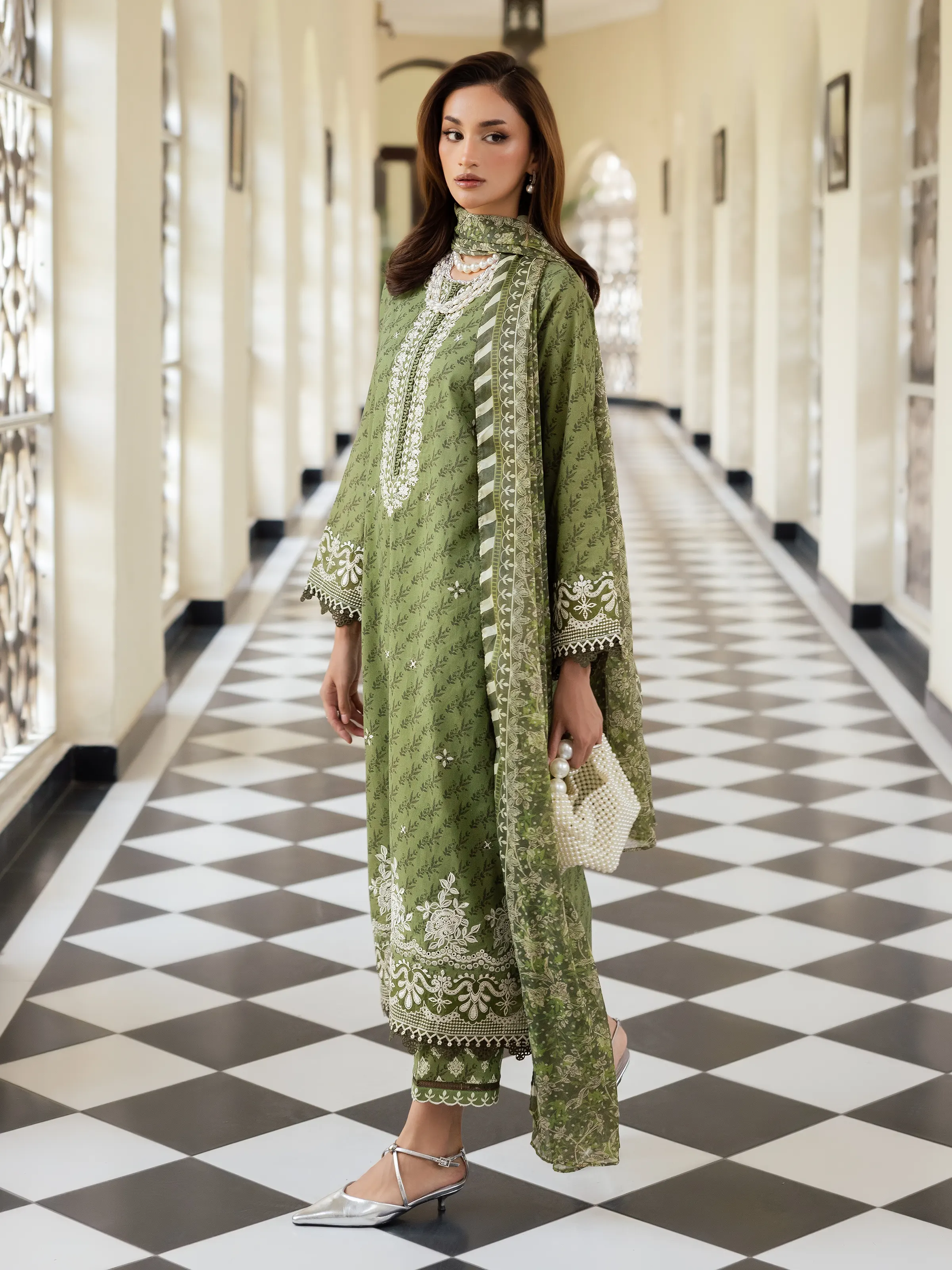 Unstitched Embroidered Lawn Suit - EWU5V1-31419-3P - Image 5
