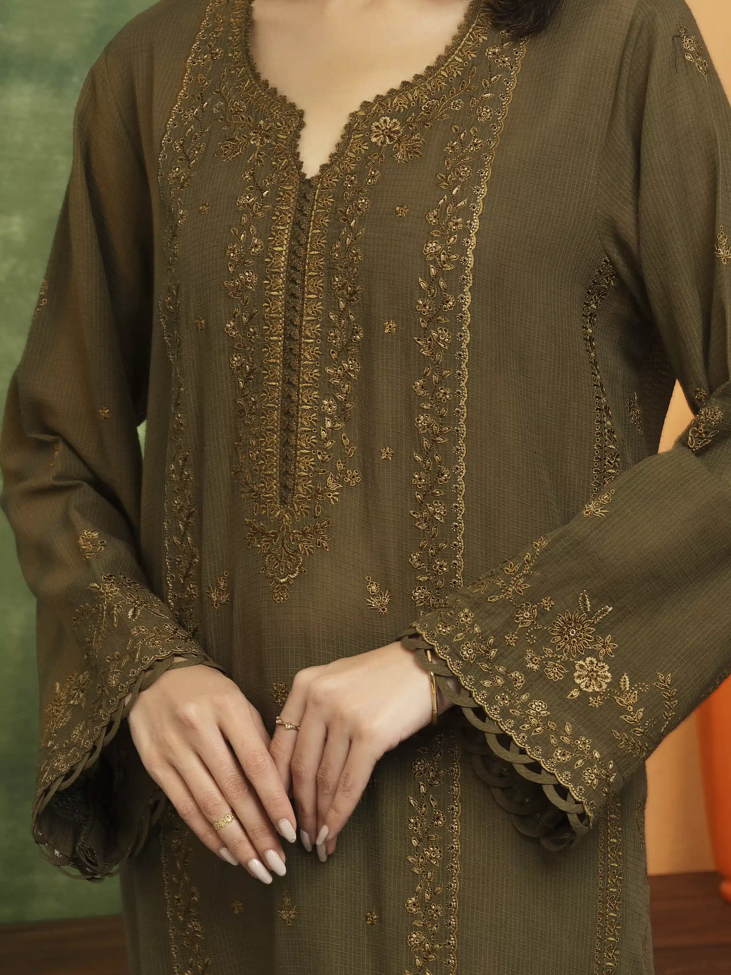 Unstitched Embroidered Lawn Suit - EWU5V1-31228-3P - Image 4