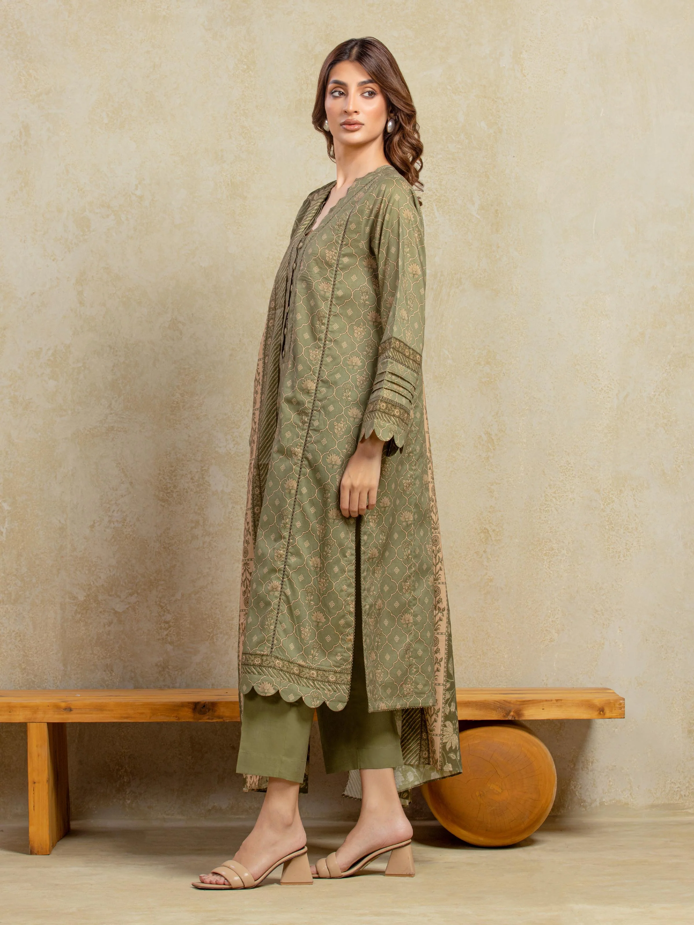 Unstitched Printed Khaddar Suit - EWU5A3-35916-3P - Image 5