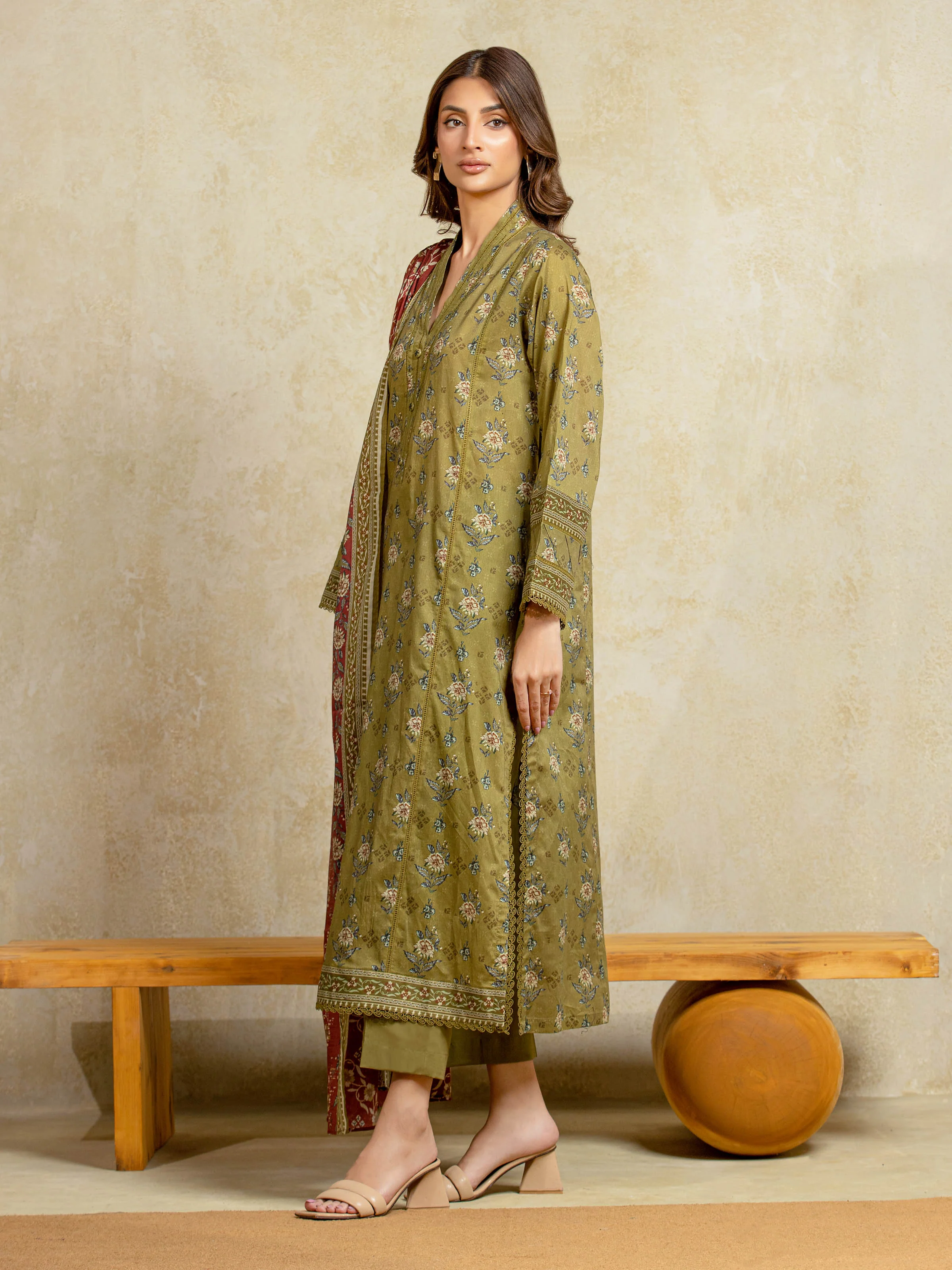 Unstitched Printed Khaddar Suit - EWU5A3-35957-3P - Image 4