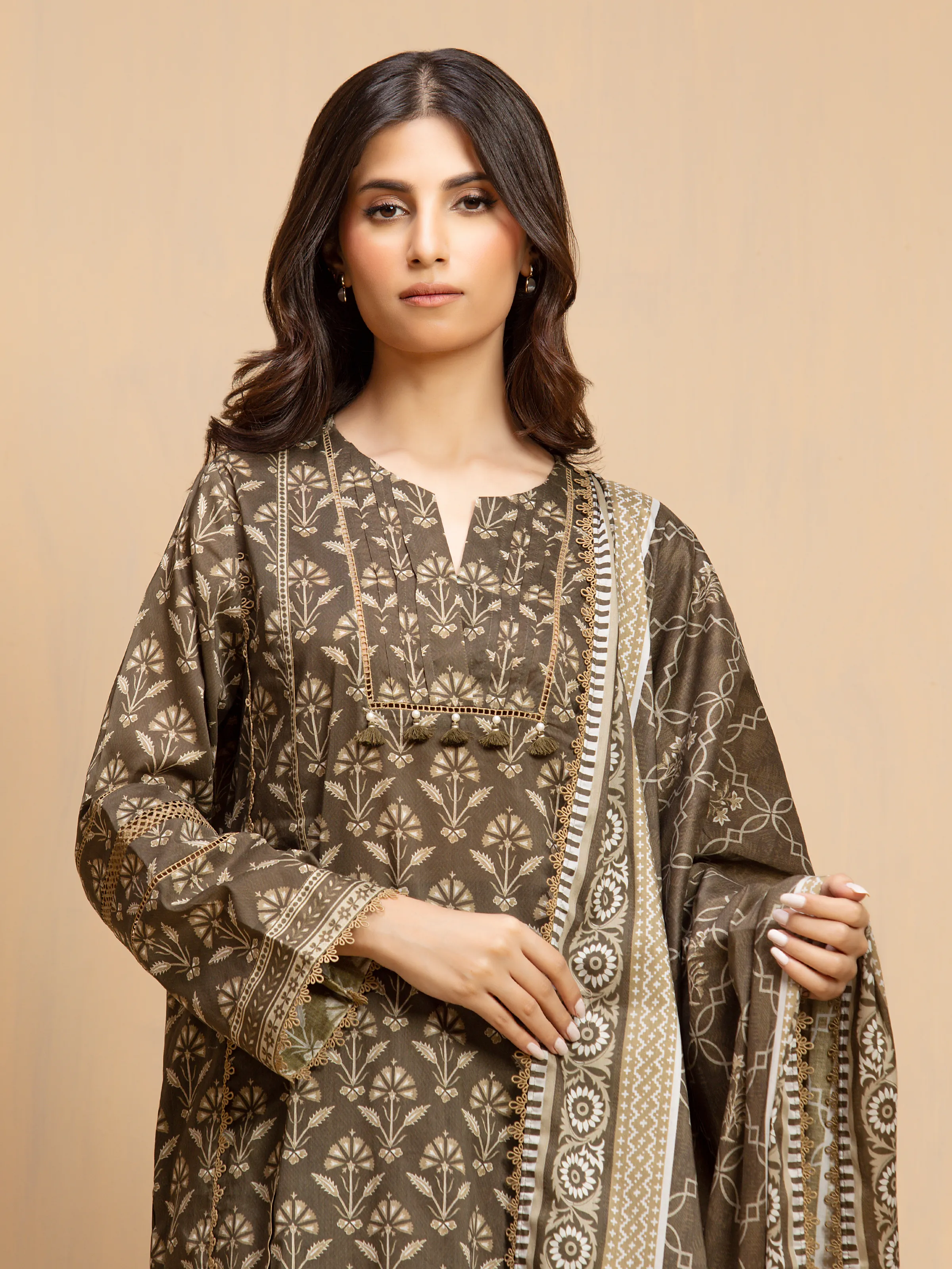 Unstitched Printed Khaddar Suit - EWU5A3-36022-3P - Image 2
