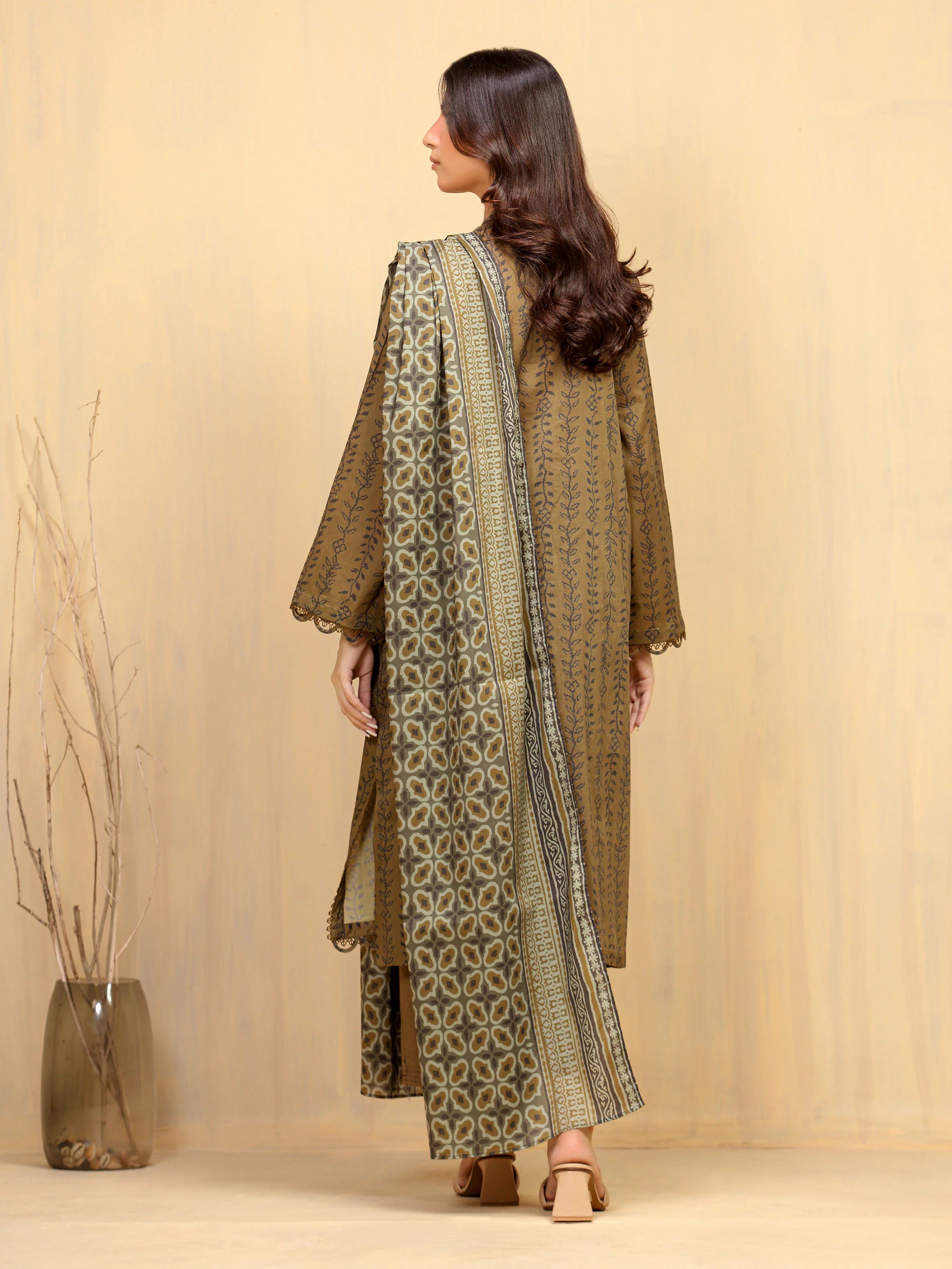 Unstitched Printed Khaddar Suit - EWU5A3-36024-3P - Image 6