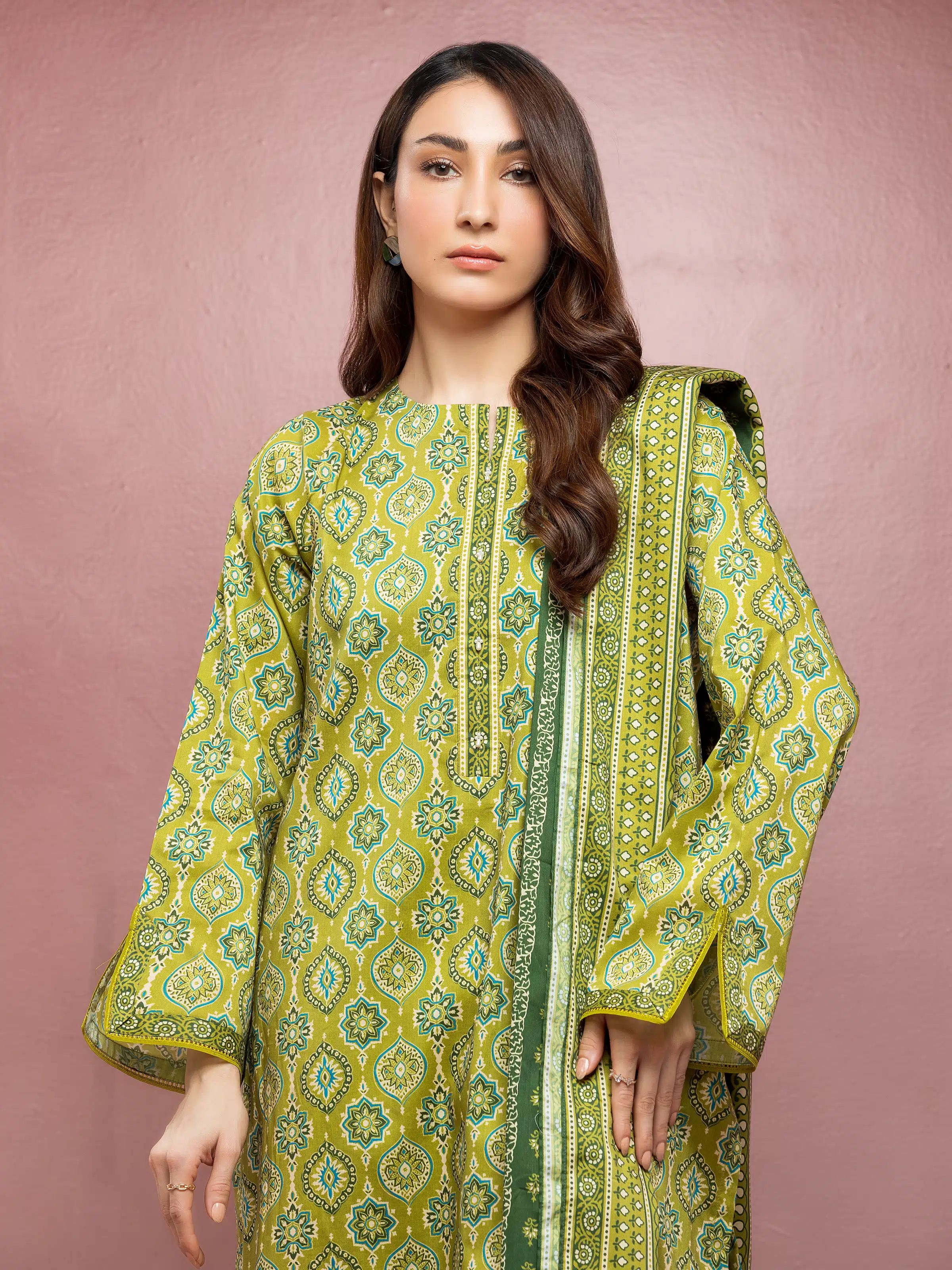 Unstitched Printed Lawn Suit - EWU5A1-35103-3P - Image 3