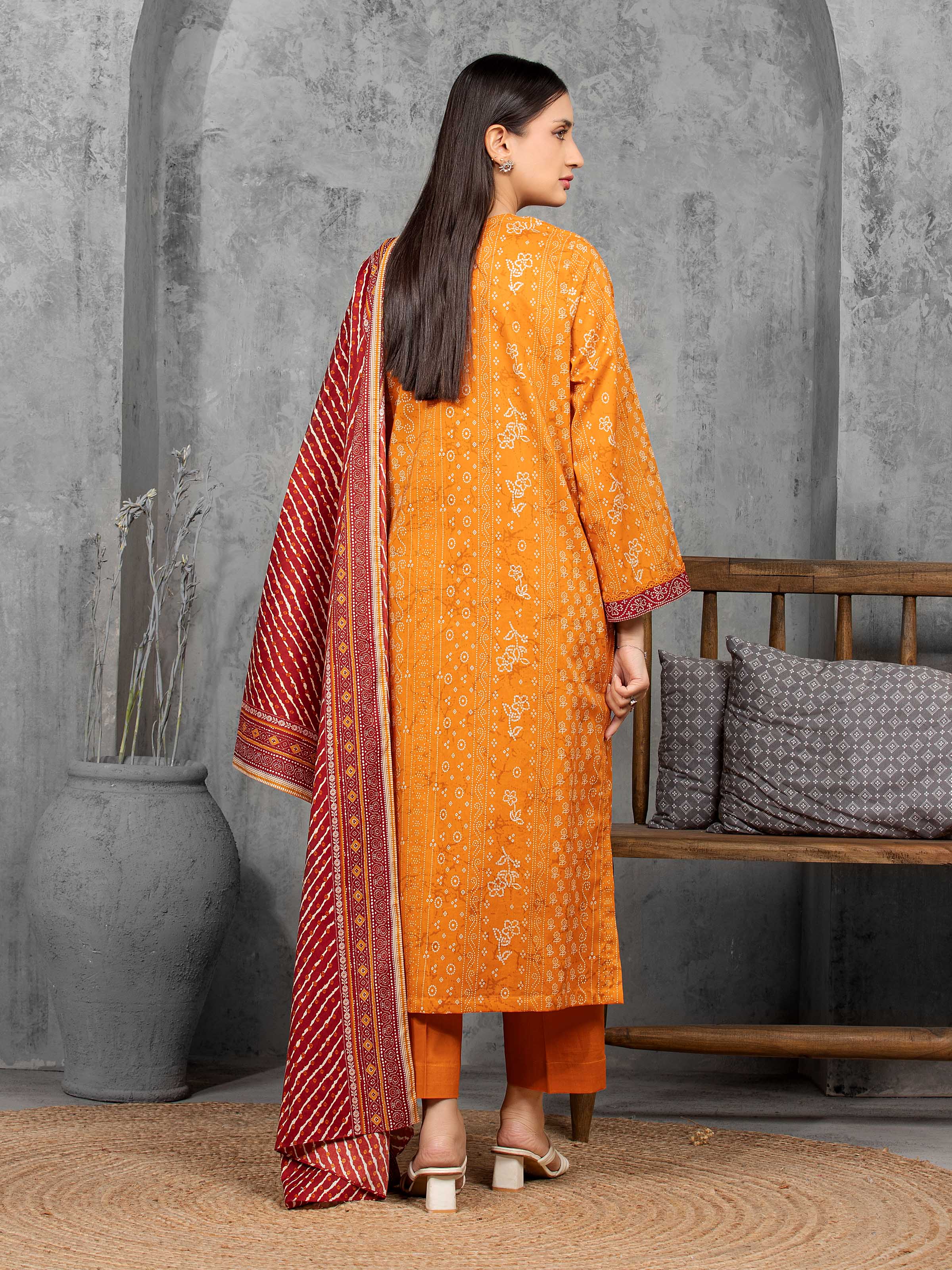 Unstitched Printed Cambric Suit - EWU5A2-35813-3P - Image 6