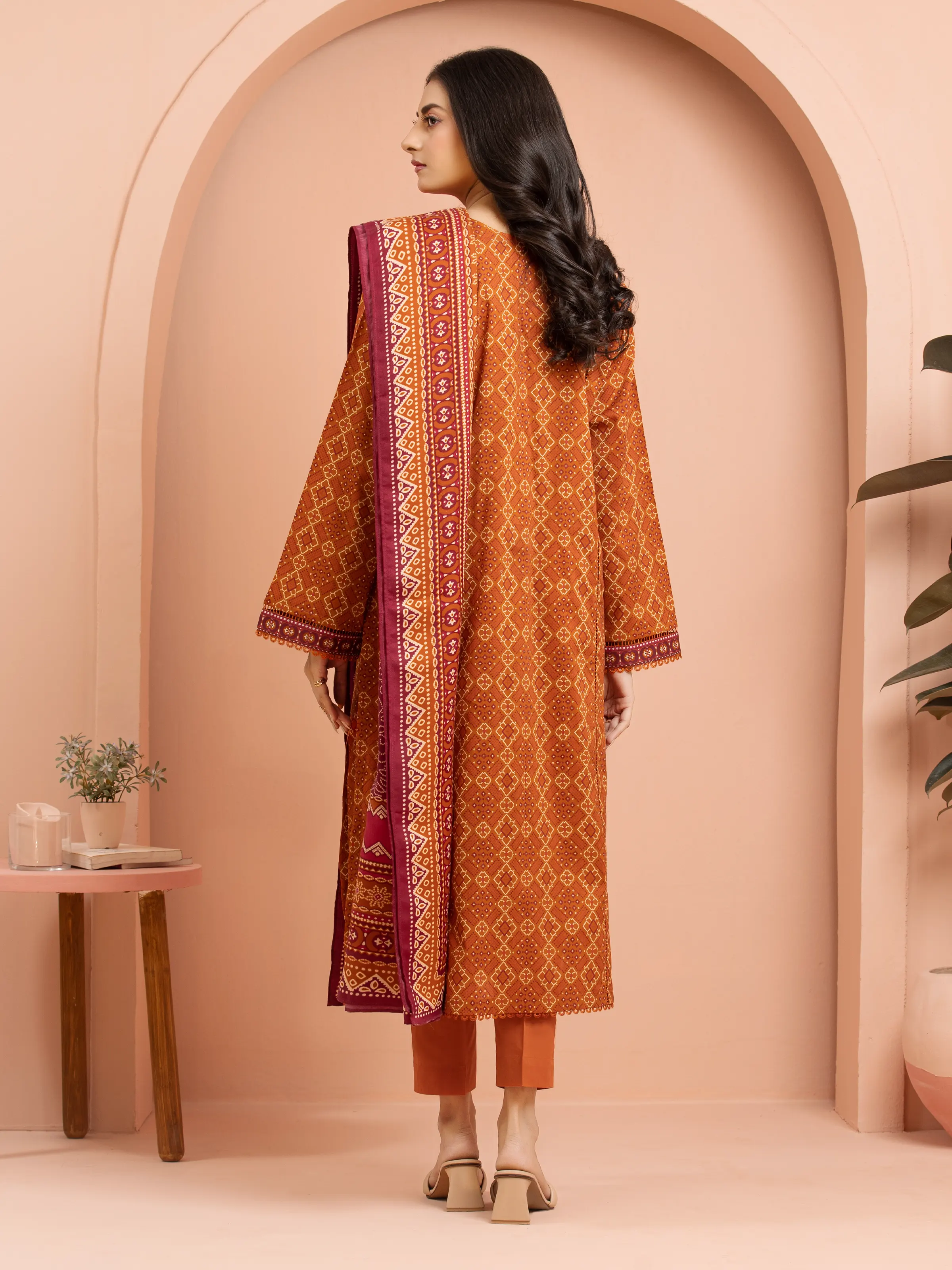 Unstitched Printed Khaddar Suit - EWU24M3-109-3P - Image 5