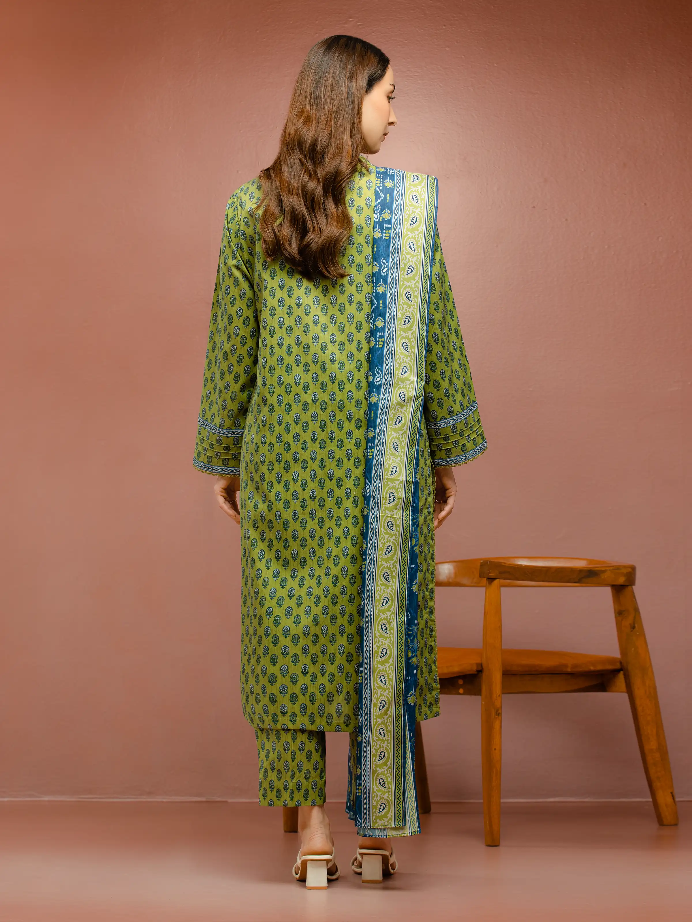 Unstitched Printed Lawn Suit - EWU5A1-35061-3P - Image 2
