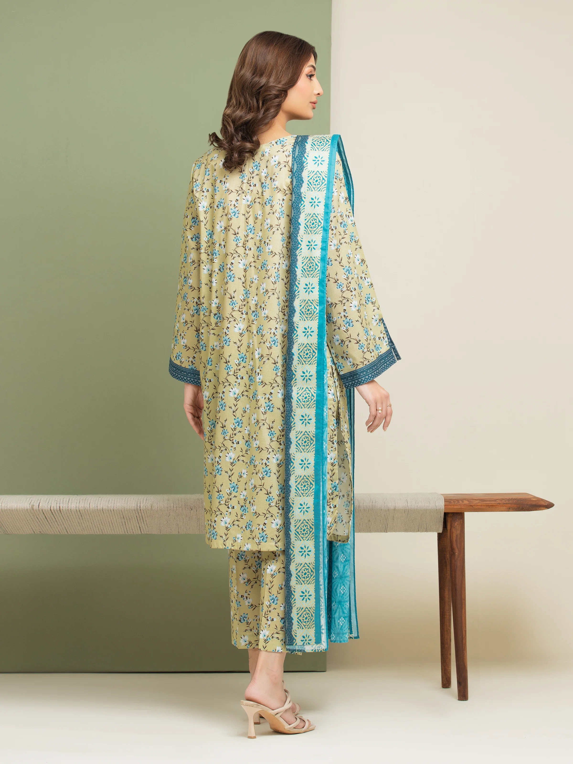 Unstitched Printed Lawn Suit - EWU5A1-35073-3P - Image 5