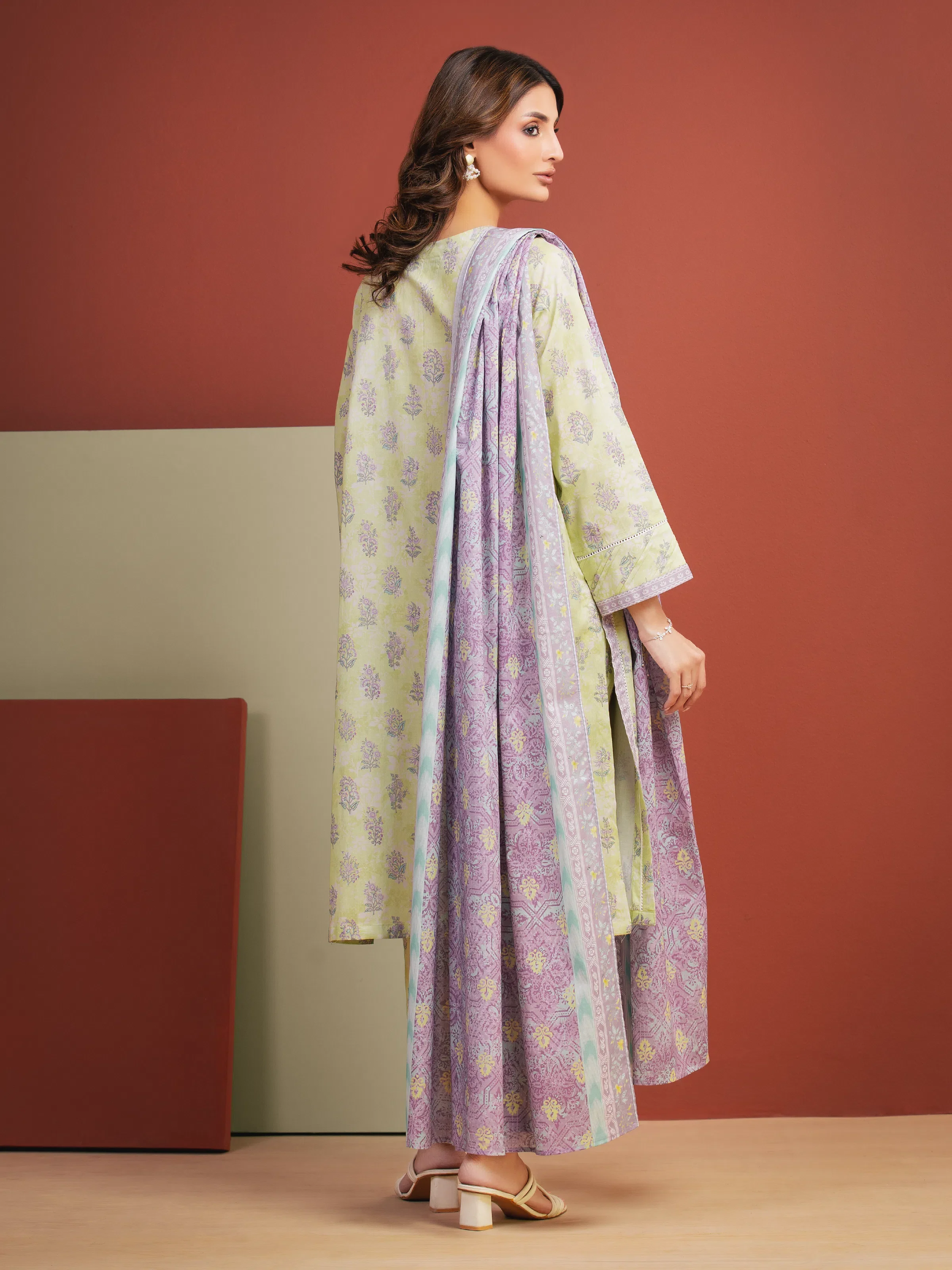 Unstitched Printed Lawn Suit - EWU5A1-35301-3P - Image 6