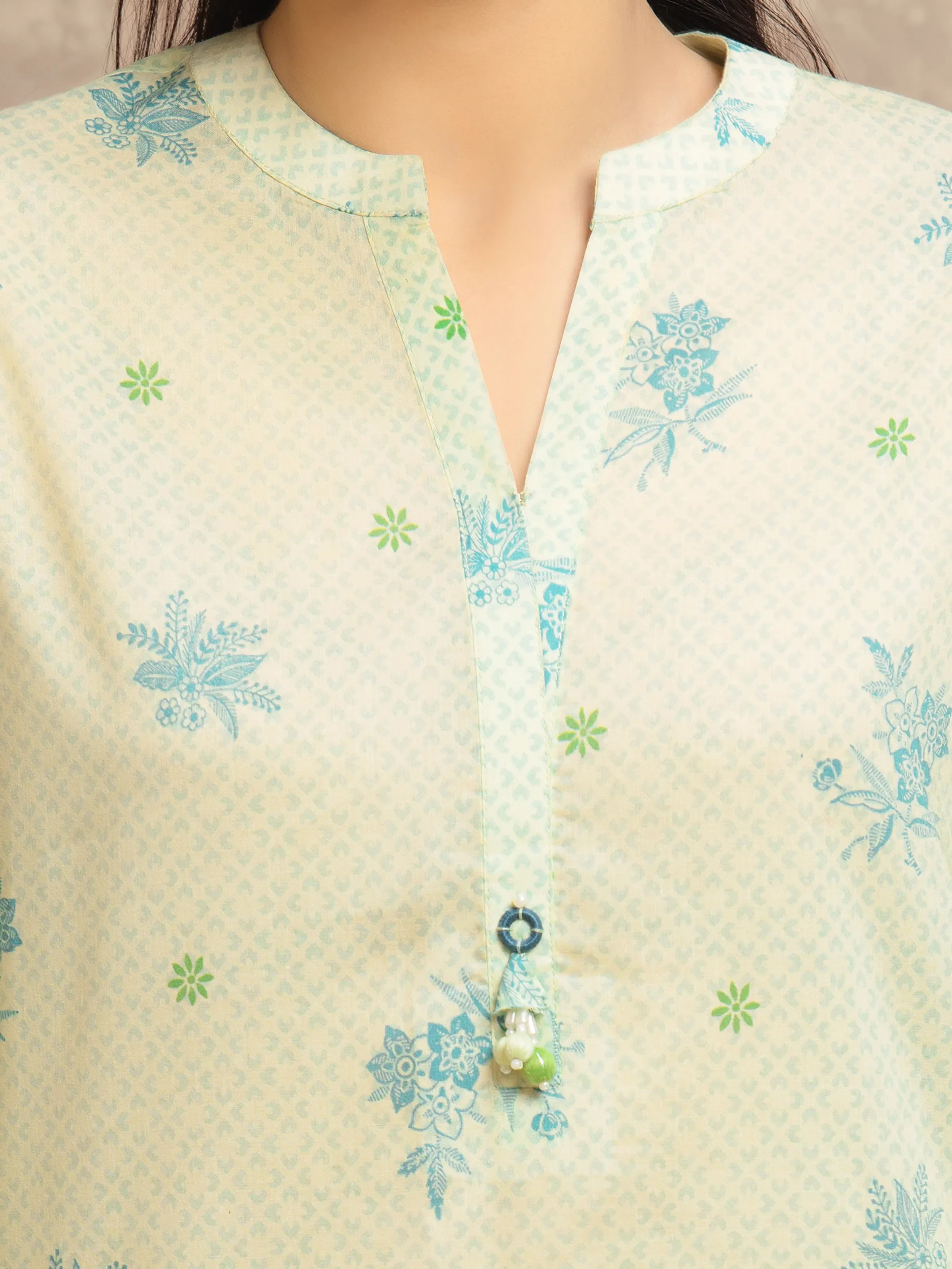 Unstitched Printed Lawn Suit - EWU6A1-36541-3P - Image 4
