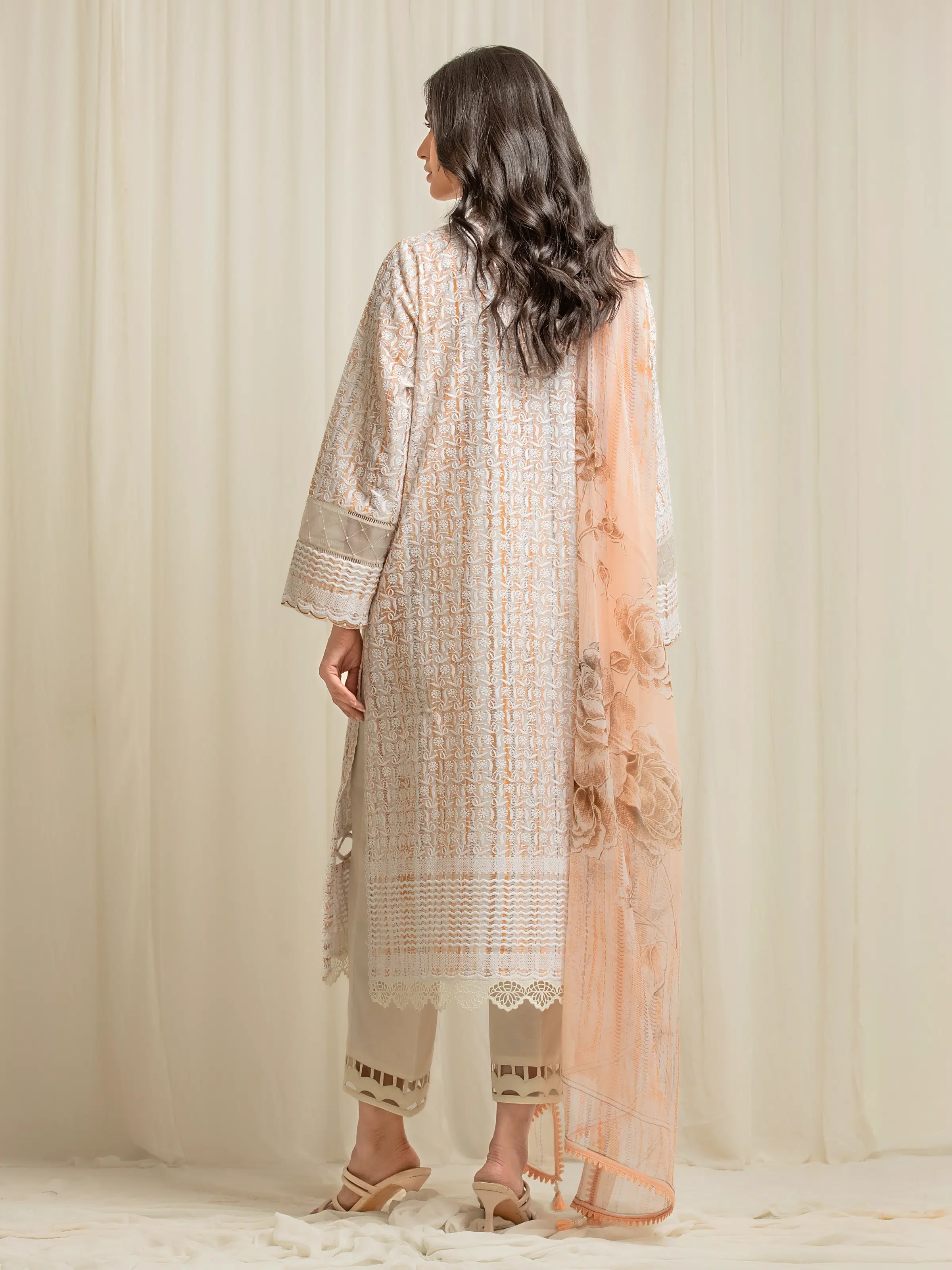 Unstitched Embroidered Cambric Suit - EWU6V2-33511-3P - Image 5