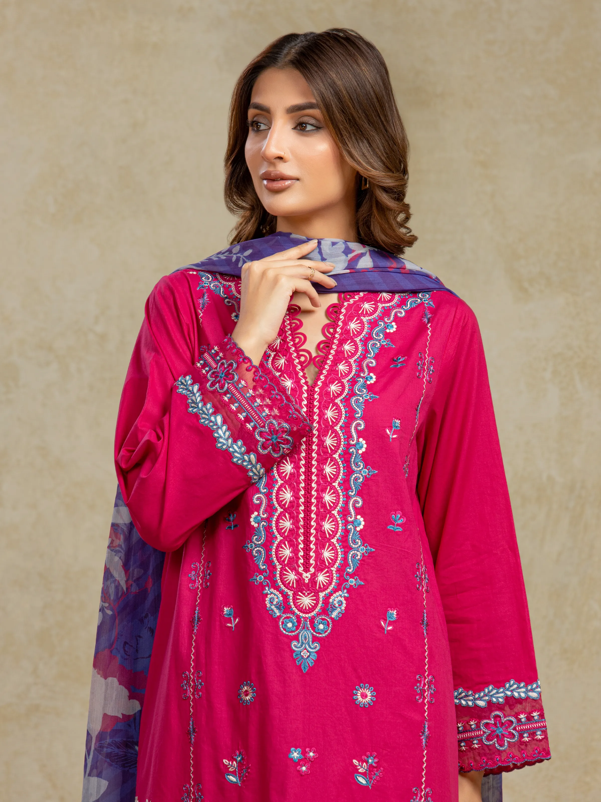 Unstitched Embroidered Cambric Suit - EWU5V2-31804-3P - Image 2