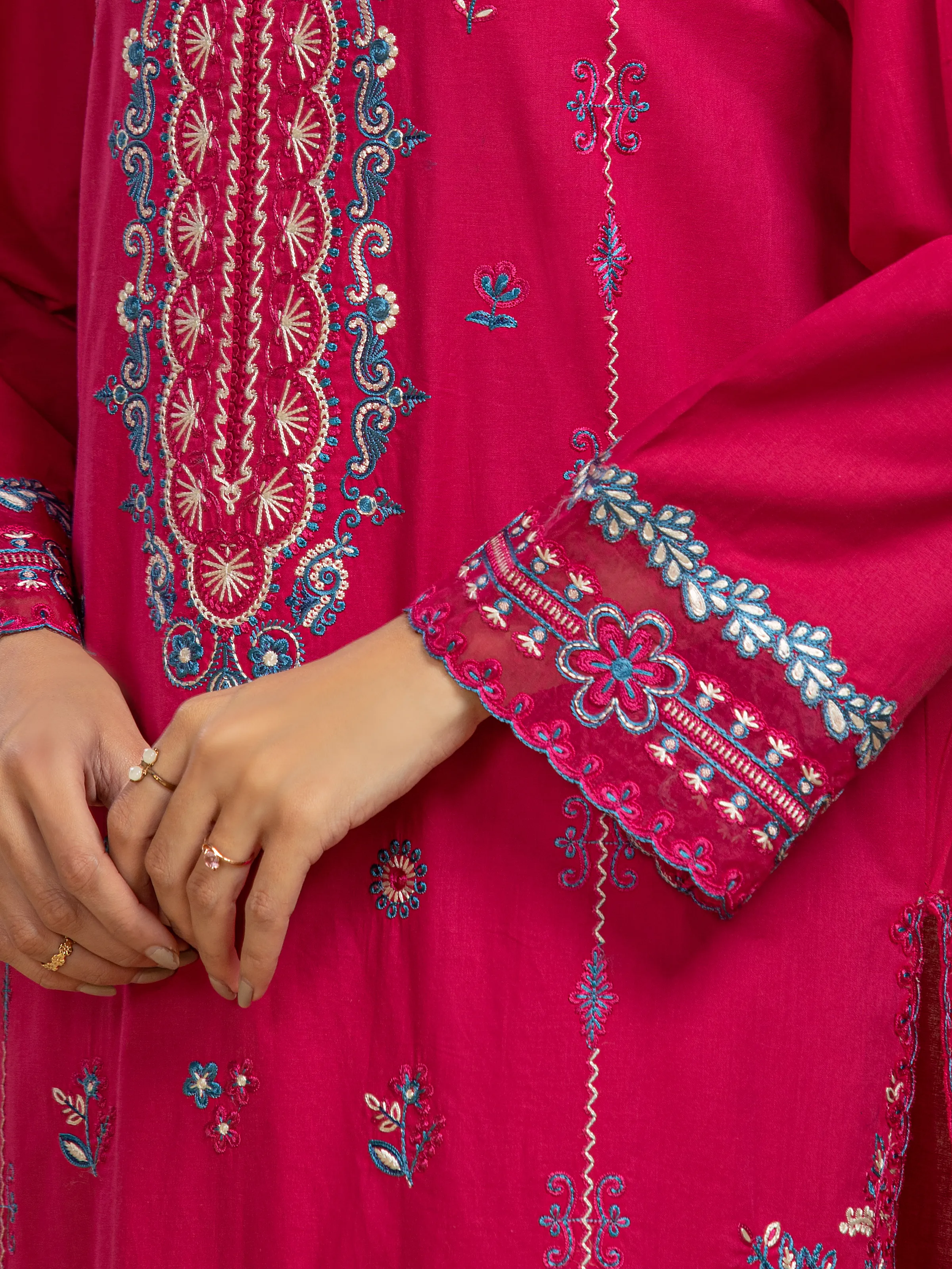 Unstitched Embroidered Cambric Suit - EWU5V2-31804-3P - Image 3